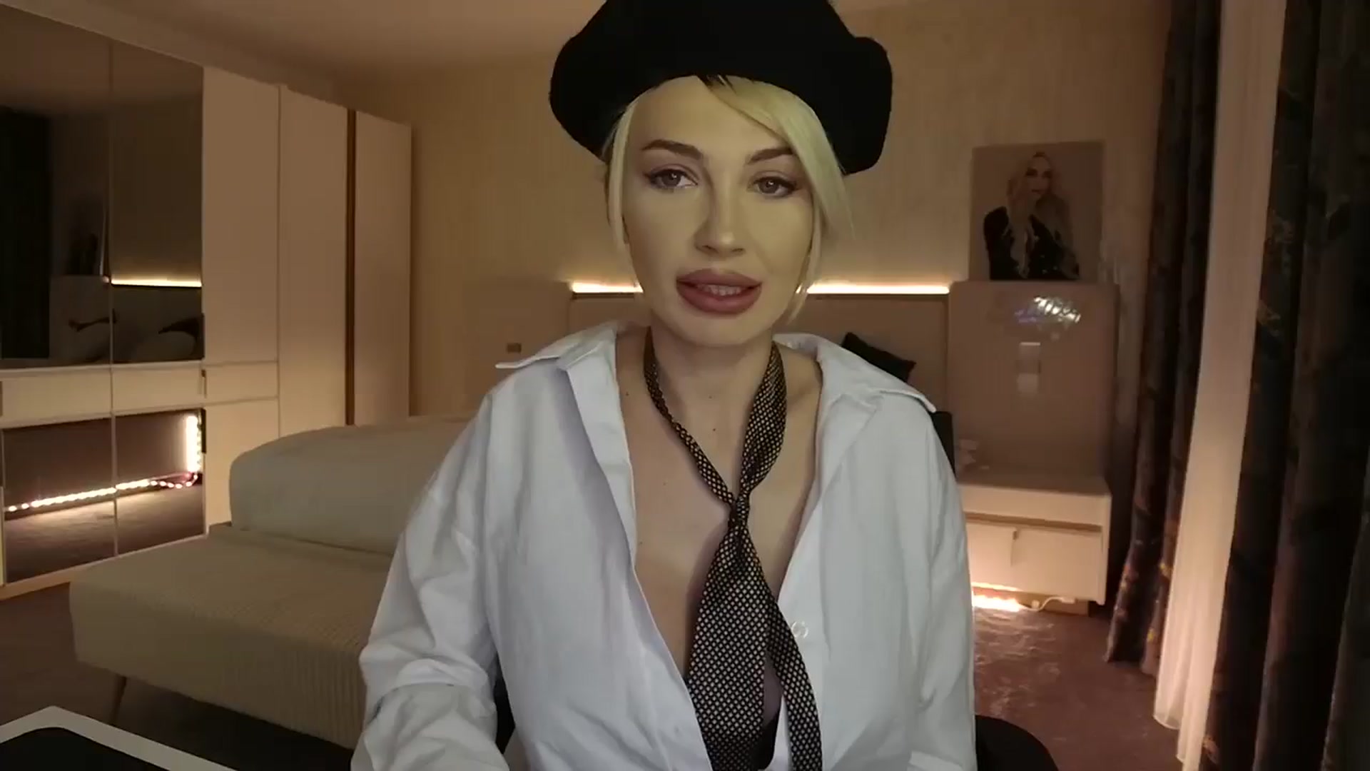 Gallery image thumbnail from BlondeIsBack's myfreecams stream on, 05/17/2025, 22:27 image 1 of 20