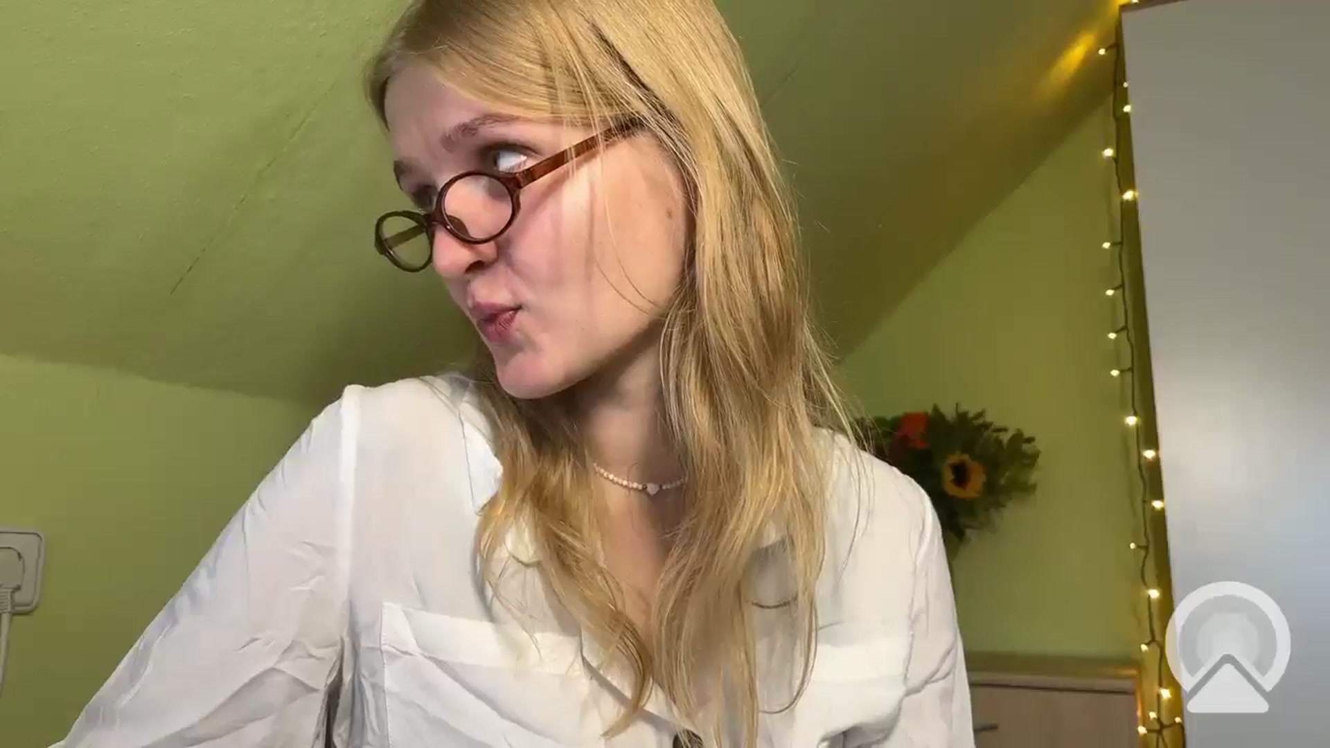 Gallery image thumbnail from BlondeVixen_A's myfreecams stream on, 07/26/2025, 08:25 image 5 of 20