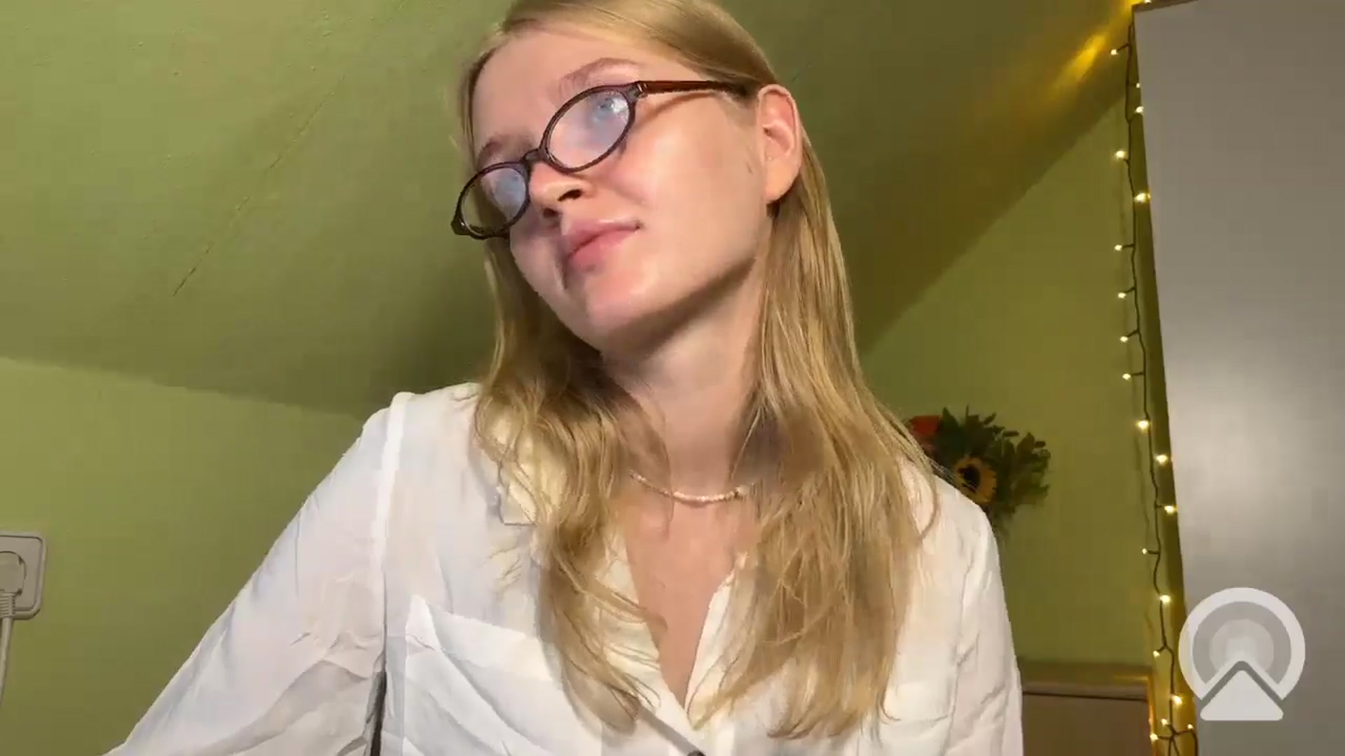 Gallery image thumbnail from BlondeVixen_A's myfreecams stream on, 07/26/2025, 09:29 image 14 of 20
