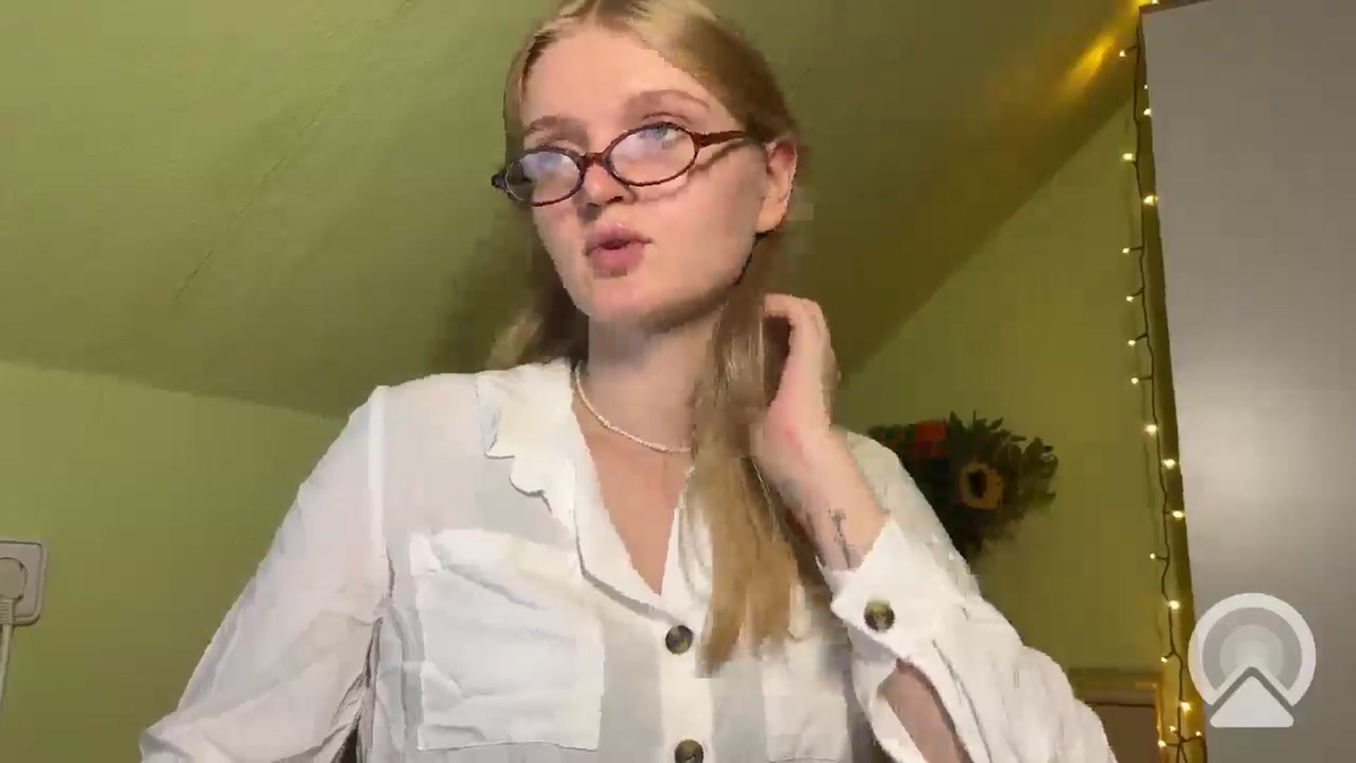 Gallery image thumbnail from BlondeVixen_A's myfreecams stream on, 07/26/2025, 09:29 image 6 of 20