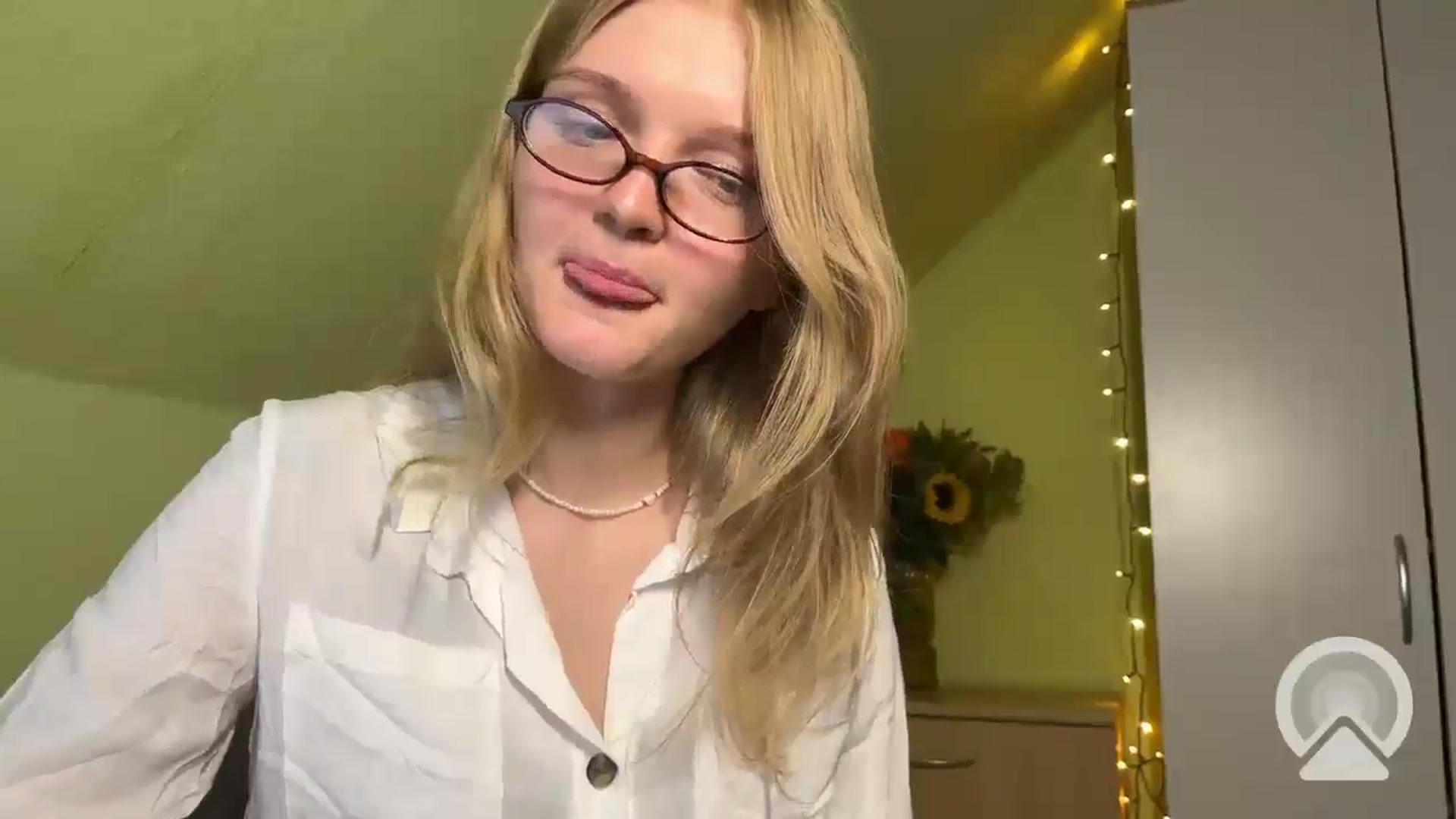 Gallery image thumbnail from BlondeVixen_A's myfreecams stream on, 07/26/2025, 10:23 image 15 of 20