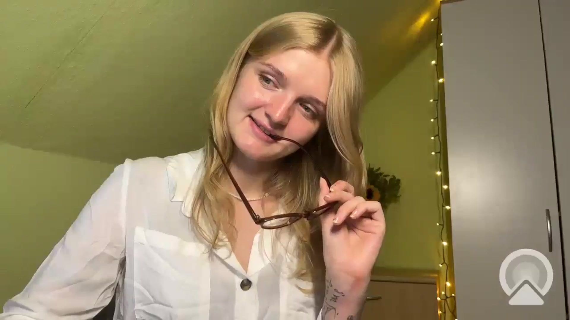 Gallery image thumbnail from BlondeVixen_A's myfreecams stream on, 07/26/2025, 10:46 image 17 of 20