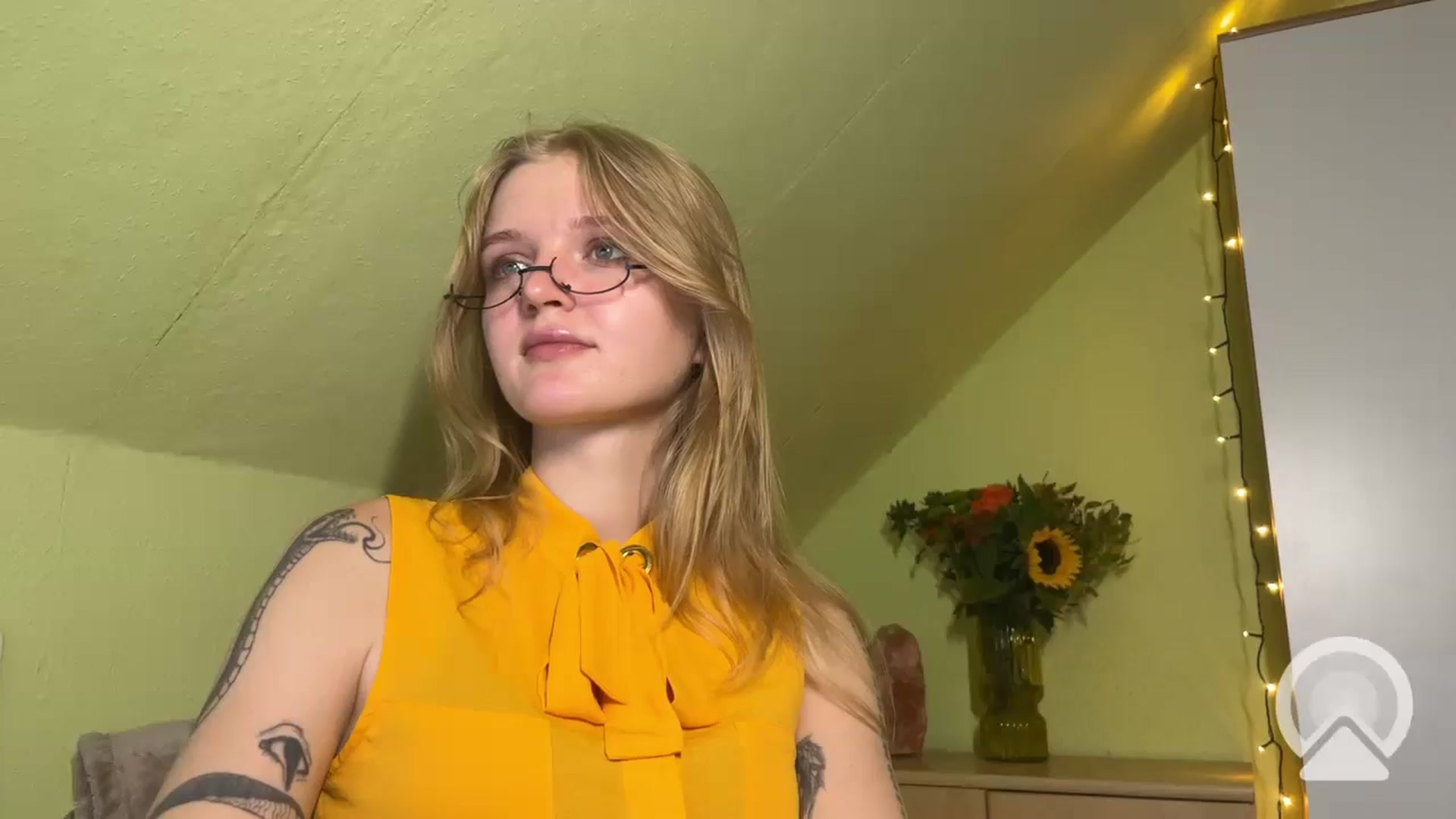 Gallery image thumbnail from BlondeVixen_A's myfreecams stream on, 07/27/2025, 10:18 image 13 of 20