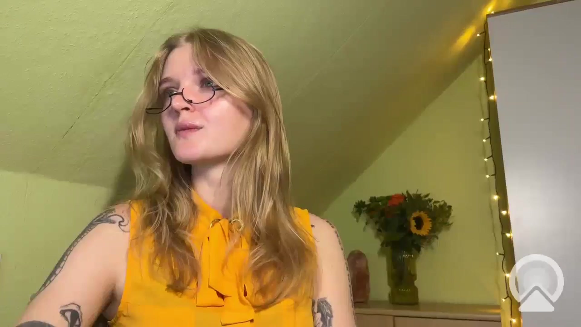 Gallery image thumbnail from BlondeVixen_A's myfreecams stream on, 07/27/2025, 10:18 image 5 of 20