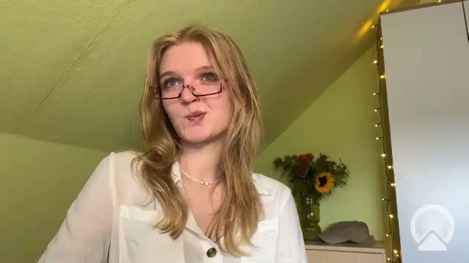 Gallery image thumbnail from BlondeVixen_A's myfreecams stream on, 08/01/2025, 15:46 image 15 of 20