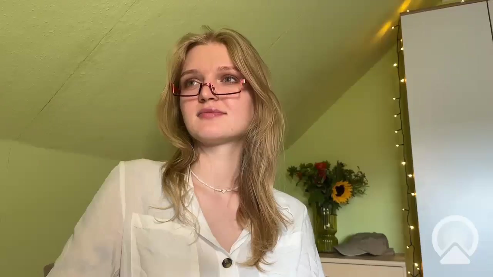 Gallery image thumbnail from BlondeVixen_A's myfreecams stream on, 08/01/2025, 17:00 image 16 of 20