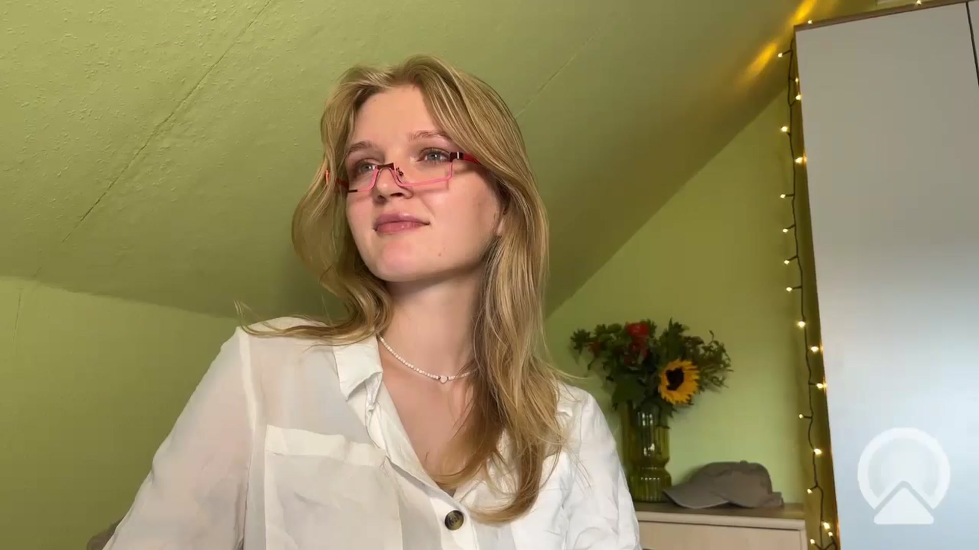 Gallery image thumbnail from BlondeVixen_A's myfreecams stream on, 08/01/2025, 17:00 image 9 of 20
