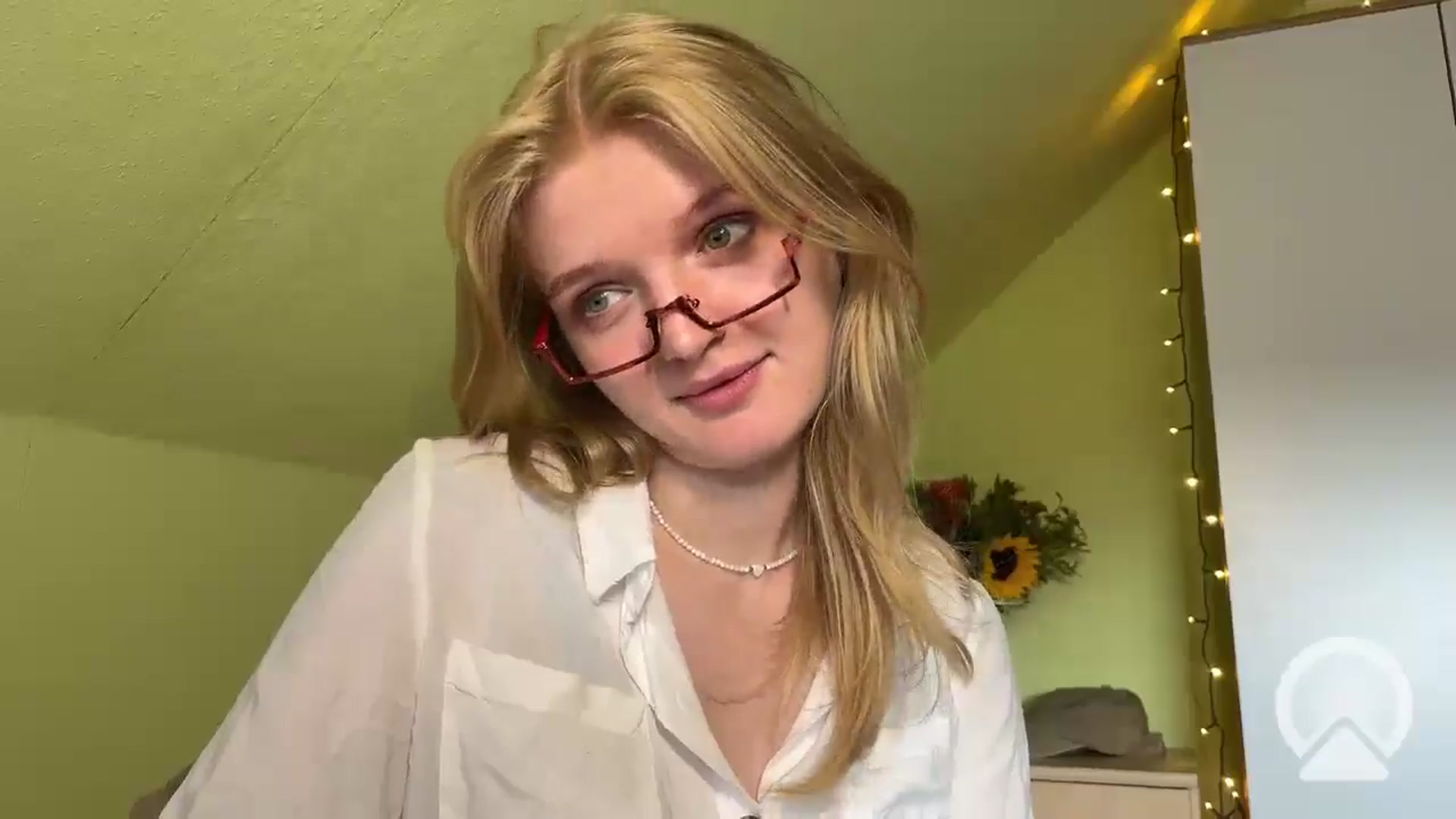 Gallery image thumbnail from BlondeVixen_A's myfreecams stream on, 08/01/2025, 17:00 image 6 of 20