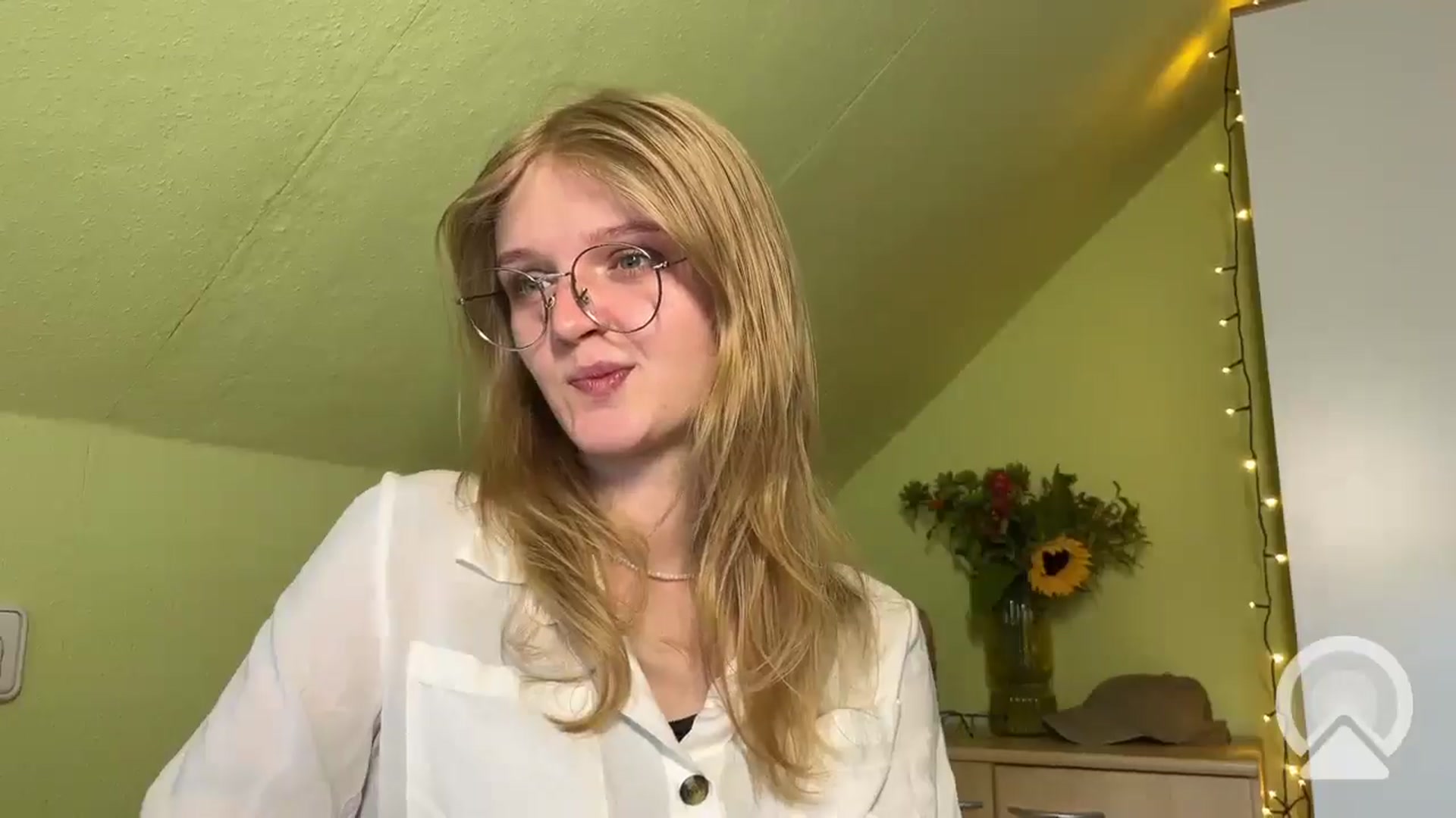 Gallery image thumbnail from BlondeVixen_A's myfreecams stream on, 08/04/2025, 14:04 image 15 of 20