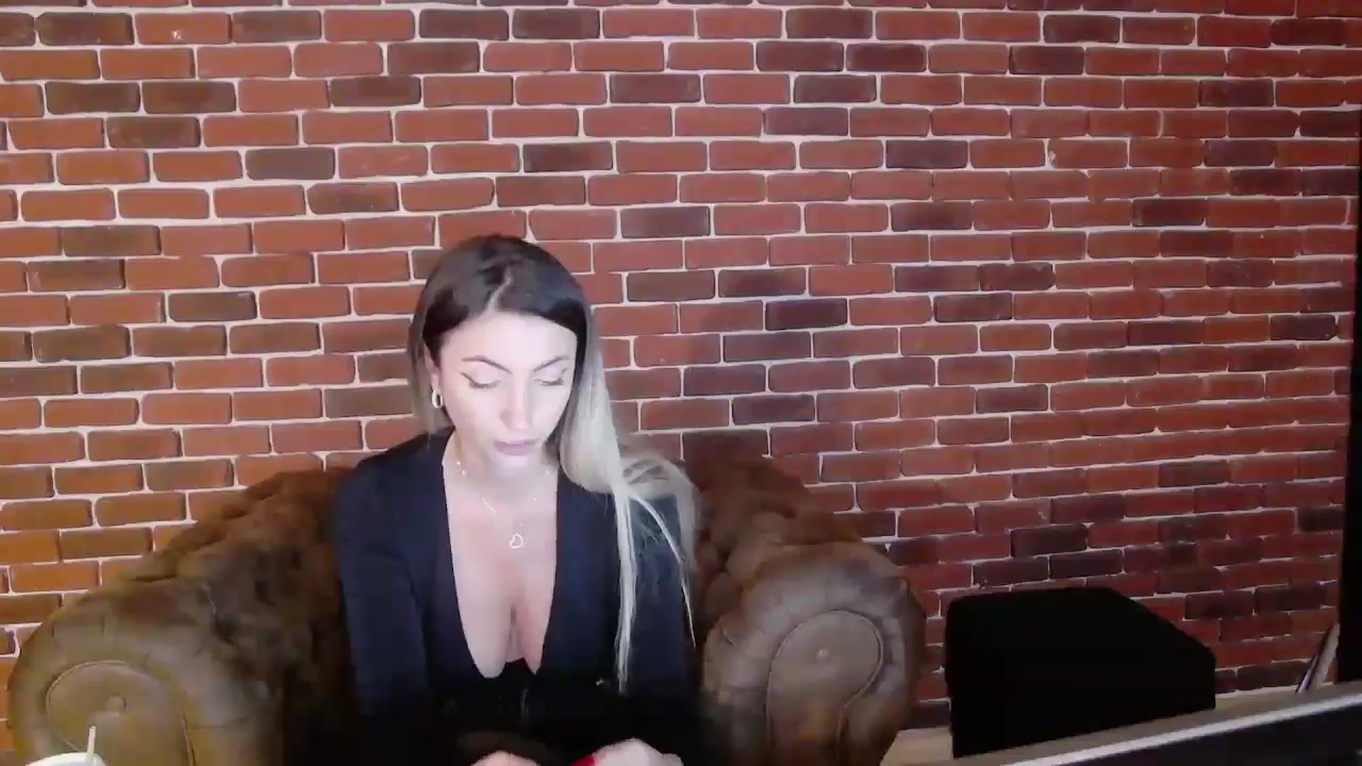 Gallery image thumbnail from Blonde_Ashley's myfreecams stream on, 10/13/2025, 13:54 image 3 of 20