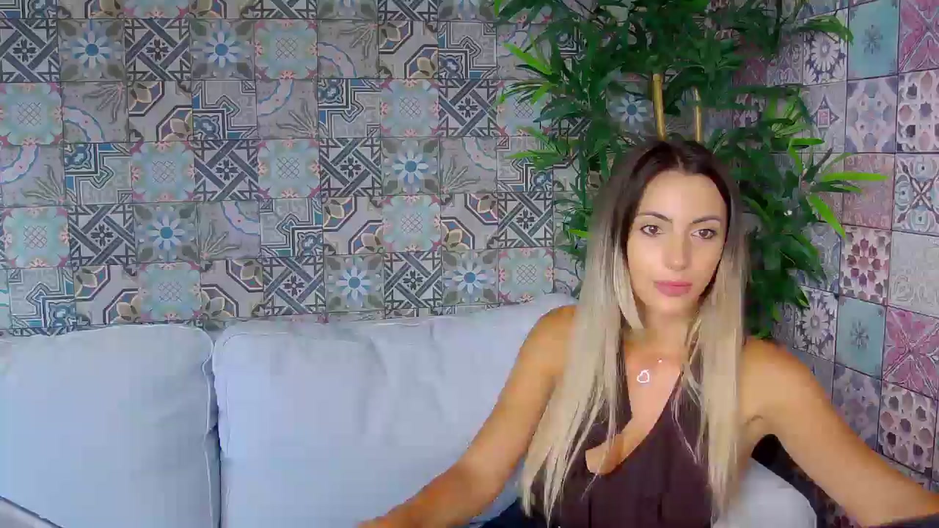 Gallery image thumbnail from Blonde_Ashley's myfreecams stream on, 10/14/2025, 15:36 image 7 of 20