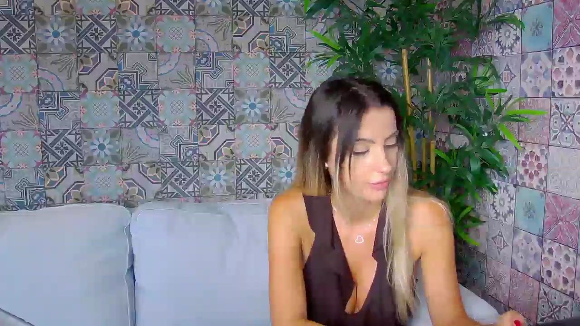 Gallery image thumbnail from Blonde_Ashley's myfreecams stream on, 10/14/2025, 15:36 image 15 of 20