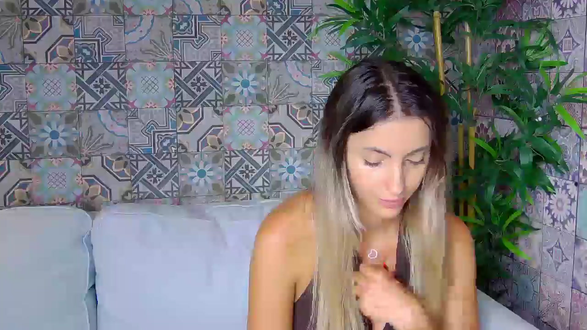 Gallery image thumbnail from Blonde_Ashley's myfreecams stream on, 10/14/2025, 17:01 image 3 of 20