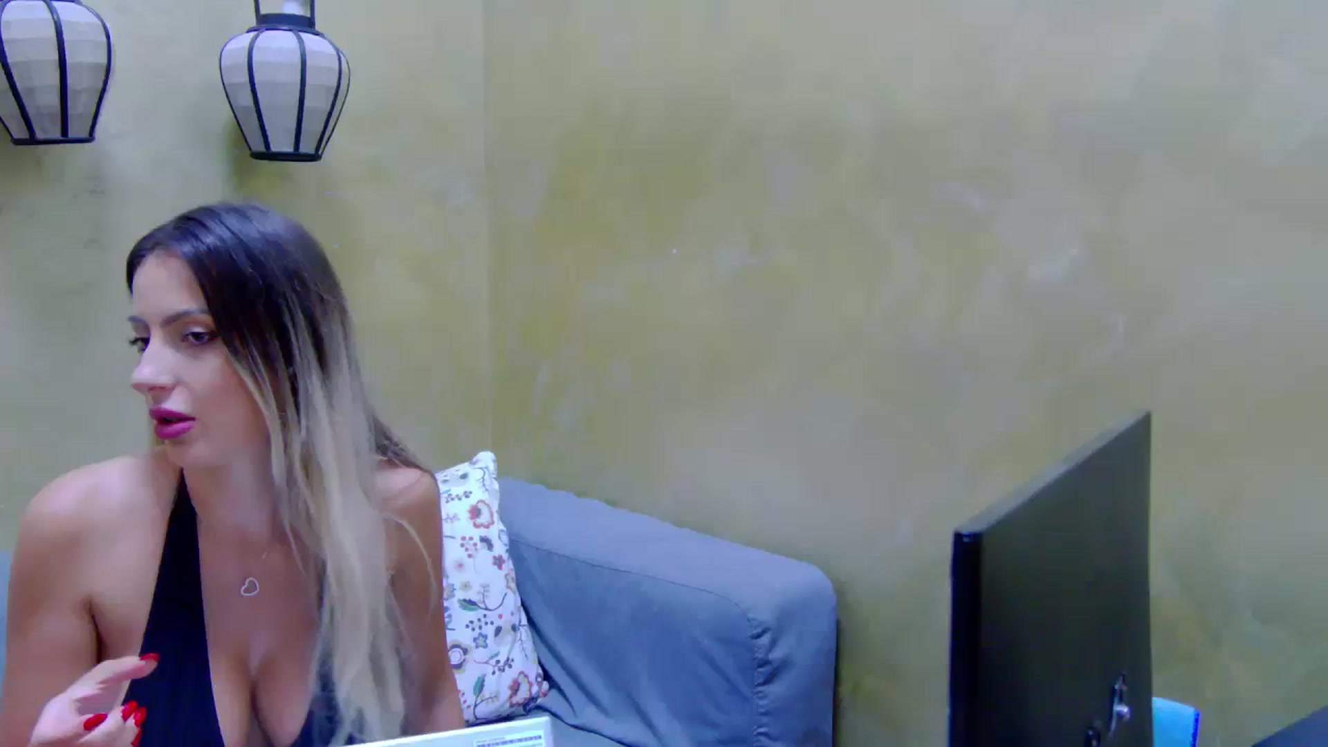 Gallery image thumbnail from Blonde_Ashley's myfreecams stream on, 10/16/2025, 14:57 image 1 of 20