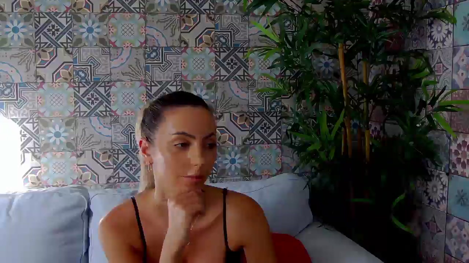 Gallery image thumbnail from Blonde_Ashley's myfreecams stream on, 10/24/2025, 13:04 image 11 of 20