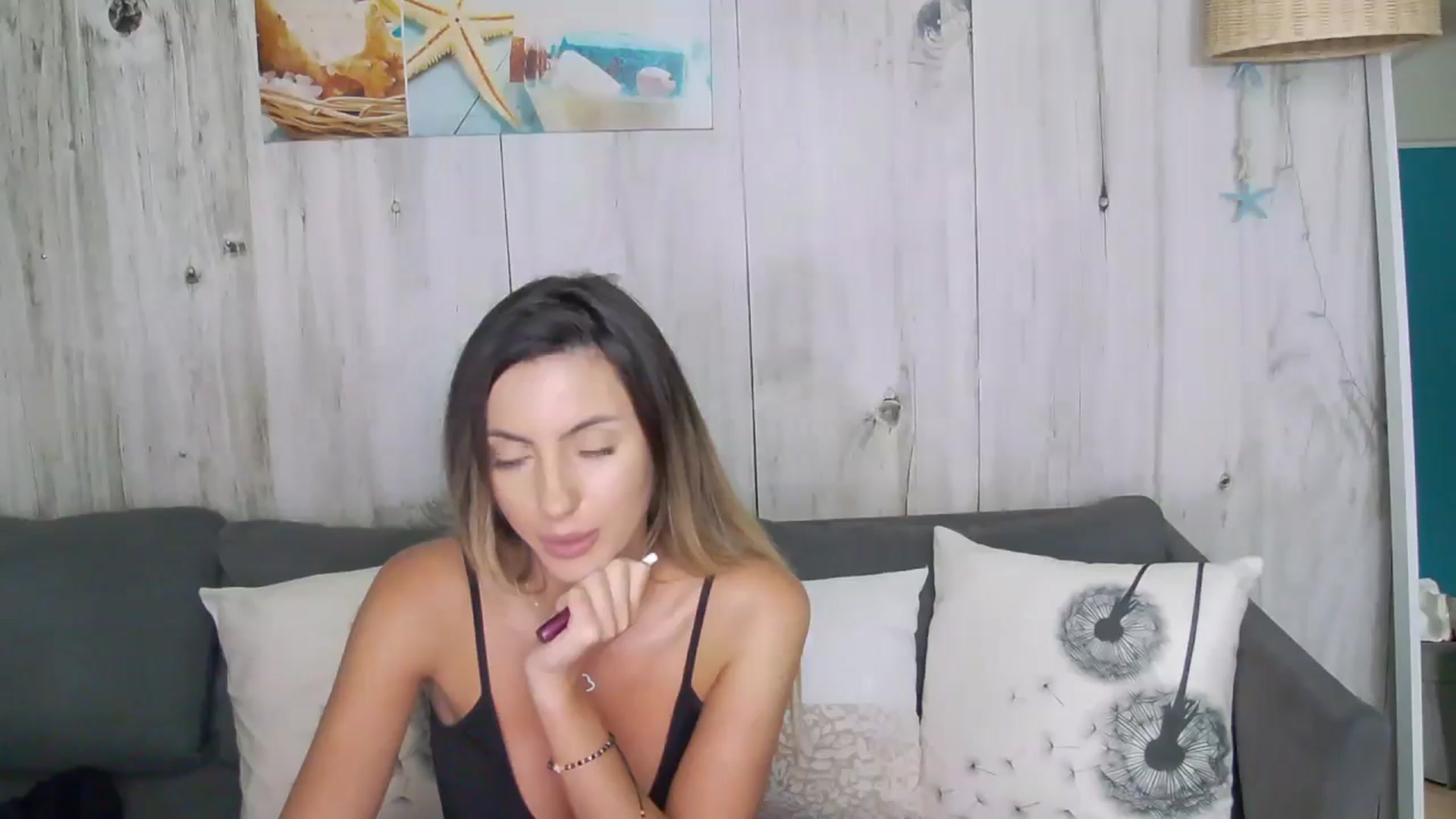 Gallery image thumbnail from Blonde_Ashley's myfreecams stream on, 10/28/2025, 18:22 image 13 of 20