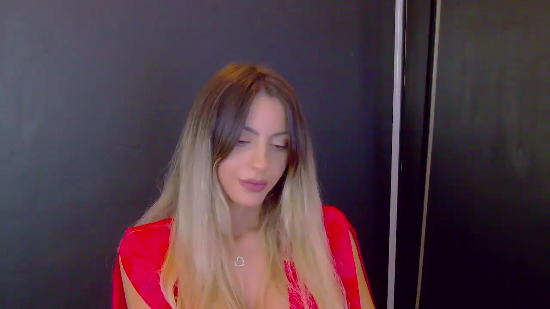 Gallery image thumbnail from Blonde_Ashley's myfreecams stream on, 11/12/2025, 19:05 image 13 of 20