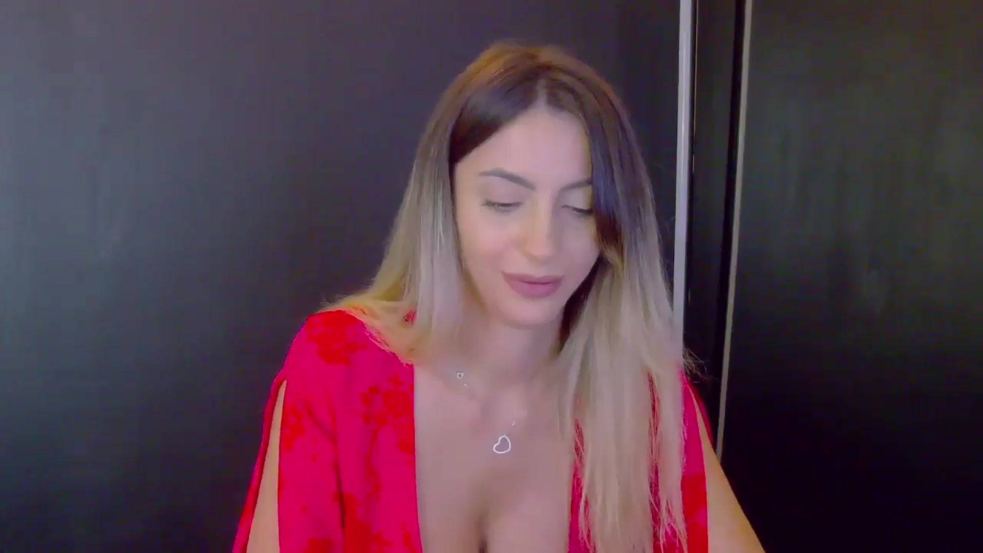 Gallery image thumbnail from Blonde_Ashley's myfreecams stream on, 11/12/2025, 19:05 image 20 of 20
