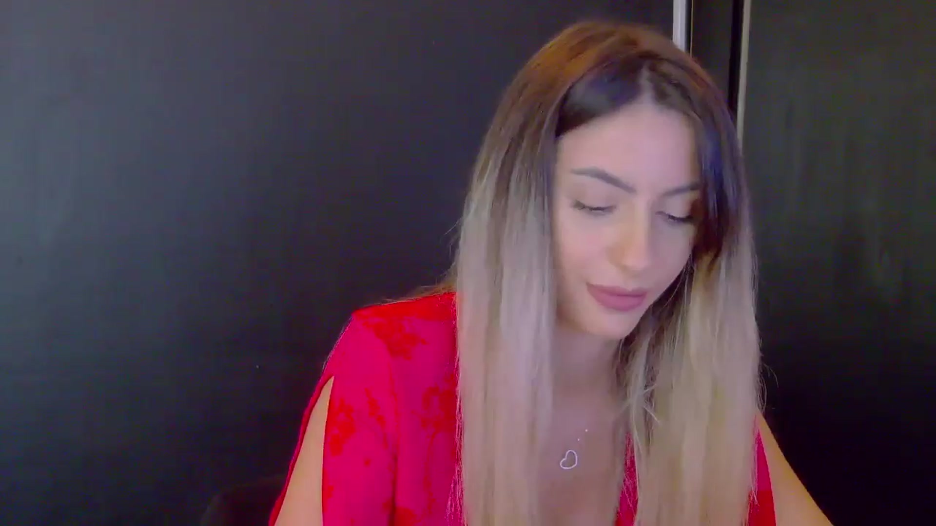 Gallery image thumbnail from Blonde_Ashley's myfreecams stream on, 11/12/2025, 19:05 image 10 of 20