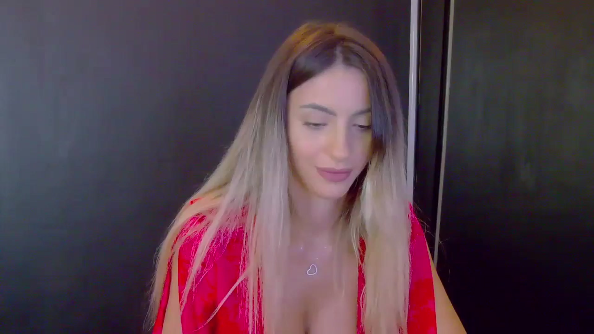 Gallery image thumbnail from Blonde_Ashley's myfreecams stream on, 11/12/2025, 19:05 image 18 of 20