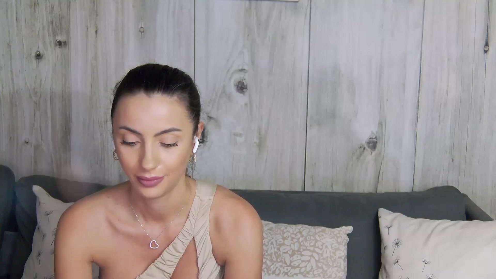 Gallery image thumbnail from Blonde_Ashley's myfreecams stream on, 11/14/2025, 16:54 image 19 of 20