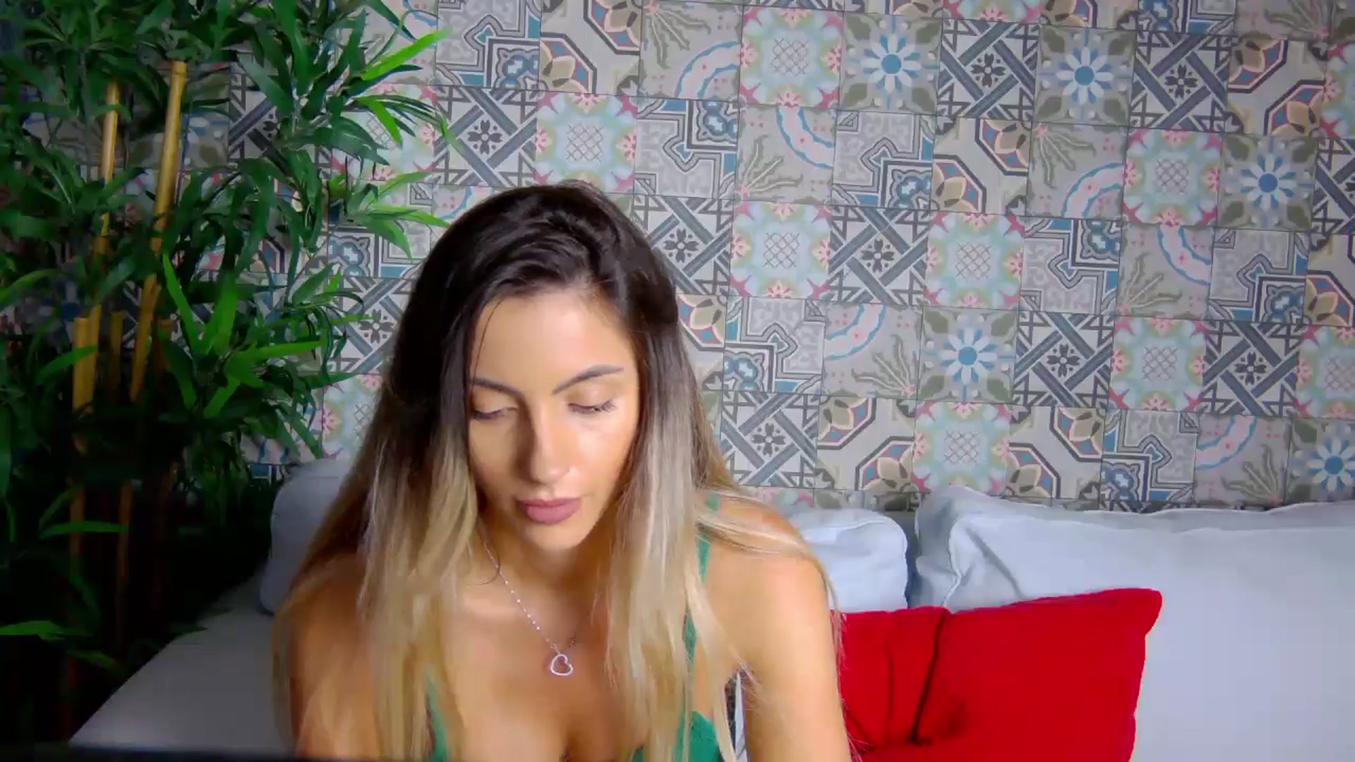 Gallery image thumbnail from Blonde_Ashley's myfreecams stream on, 11/17/2025, 16:55 image 10 of 20