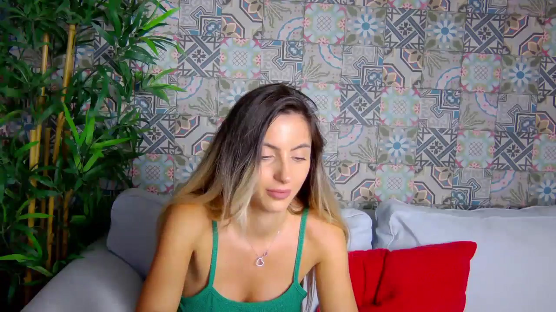 Gallery image thumbnail from Blonde_Ashley's myfreecams stream on, 11/17/2025, 16:55 image 18 of 20