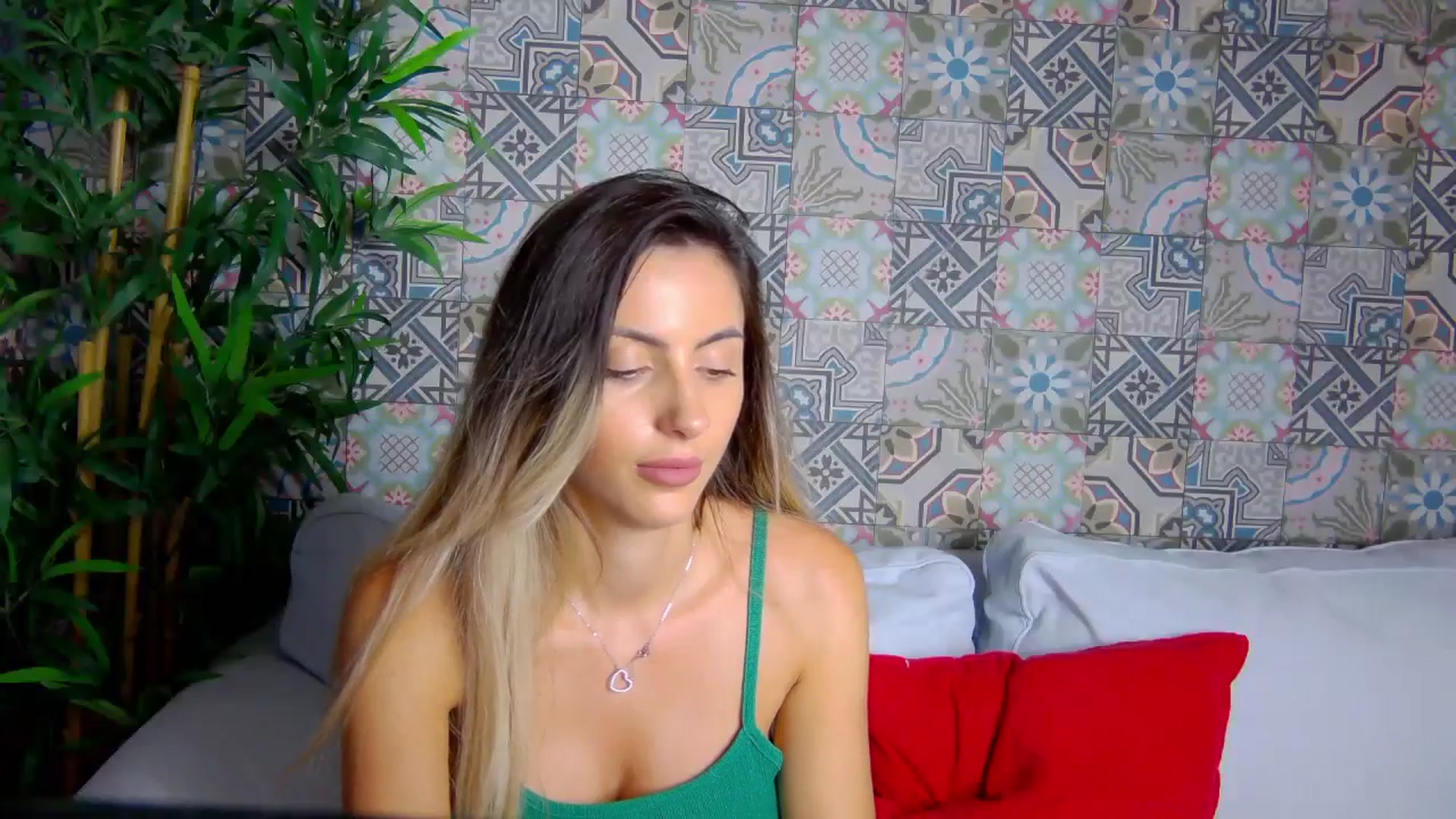 Gallery image thumbnail from Blonde_Ashley's myfreecams stream on, 11/17/2025, 16:55 image 12 of 20