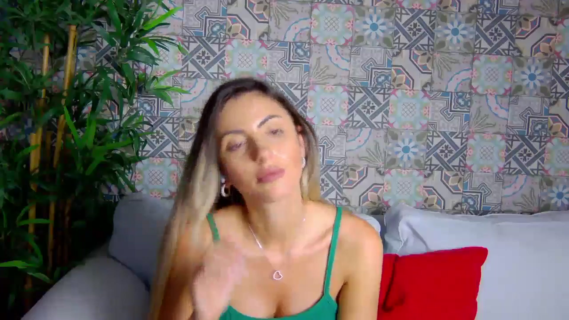 Gallery image thumbnail from Blonde_Ashley's myfreecams stream on, 11/17/2025, 18:02 image 4 of 20