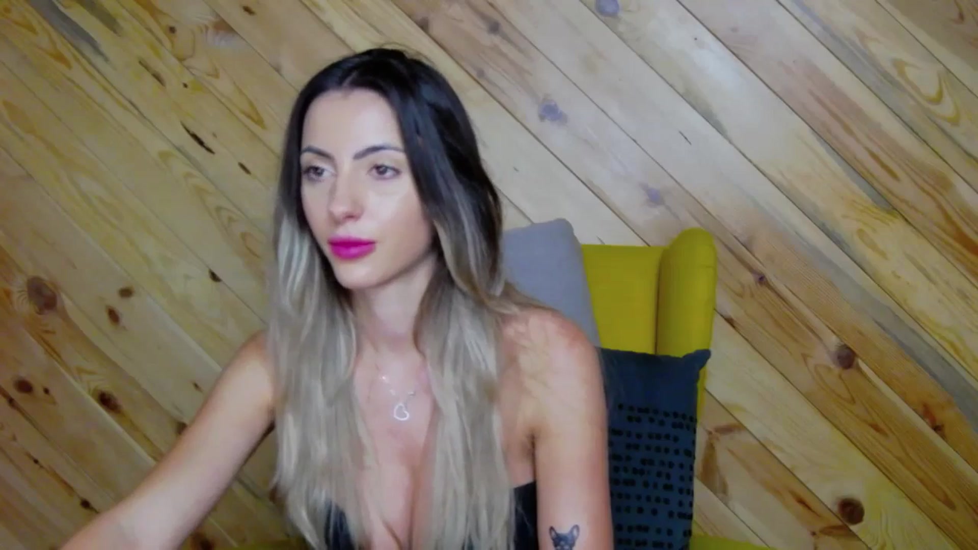 Gallery image thumbnail from Blonde_Ashley's myfreecams stream on, 12/06/2025, 17:24 image 2 of 20
