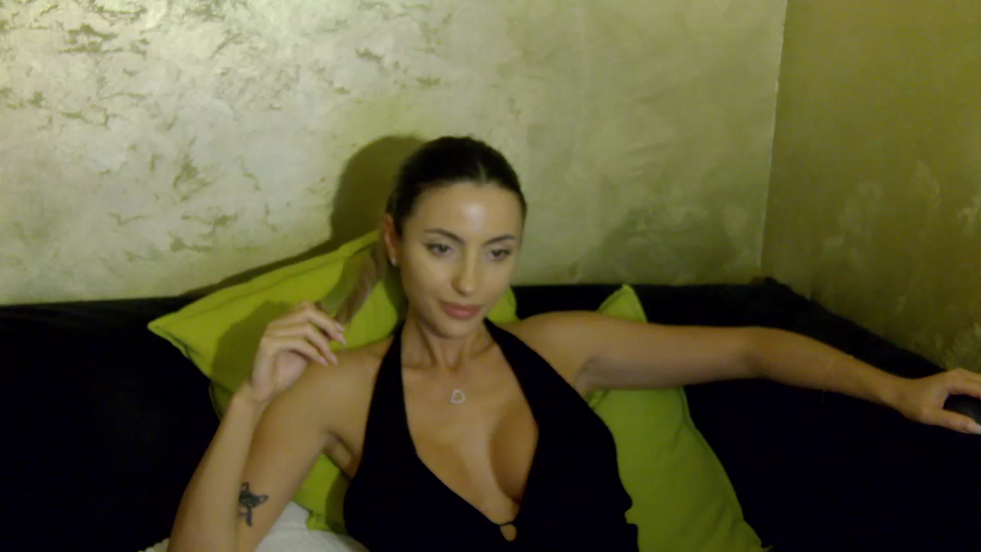 Gallery image thumbnail from Blonde_Ashley's myfreecams stream on, 12/17/2025, 20:06 image 12 of 20