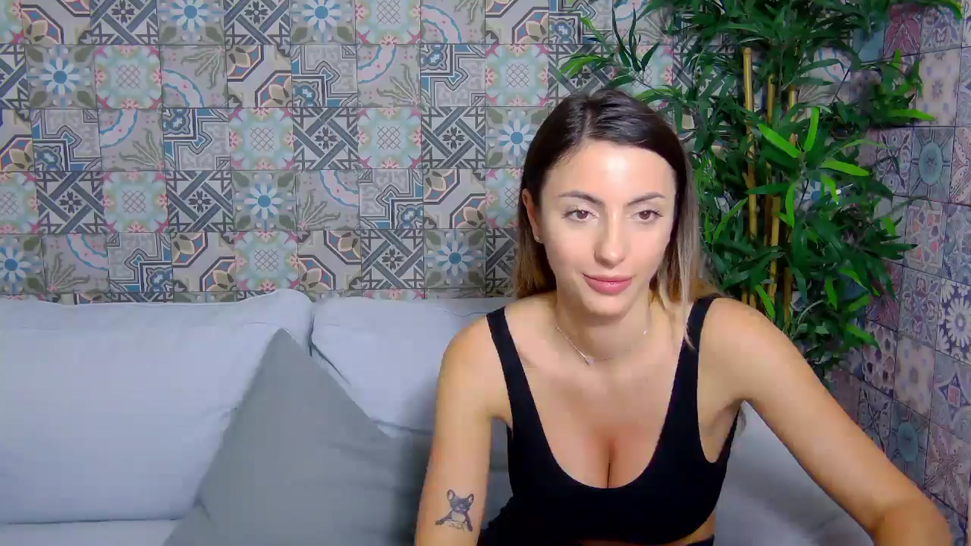 Gallery image thumbnail from Blonde_Ashley's myfreecams stream on, 01/12/2026, 18:32 image 8 of 20