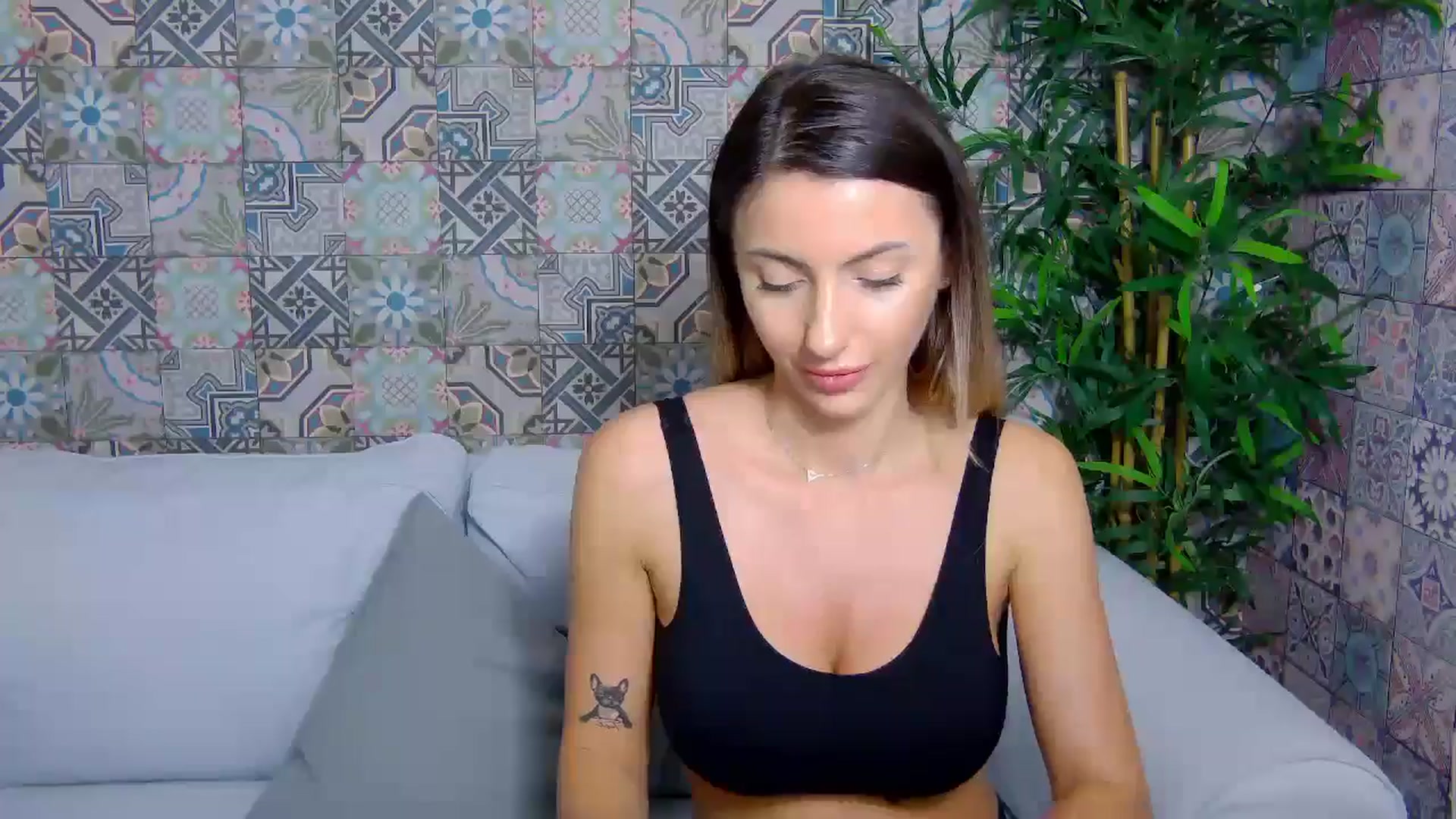 Gallery image thumbnail from Blonde_Ashley's myfreecams stream on, 01/12/2026, 18:32 image 10 of 20