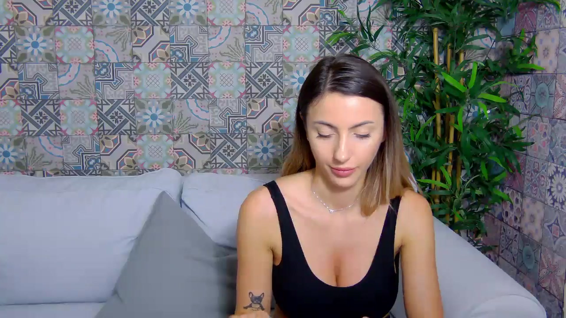 Gallery image thumbnail from Blonde_Ashley's myfreecams stream on, 01/12/2026, 18:32 image 19 of 20