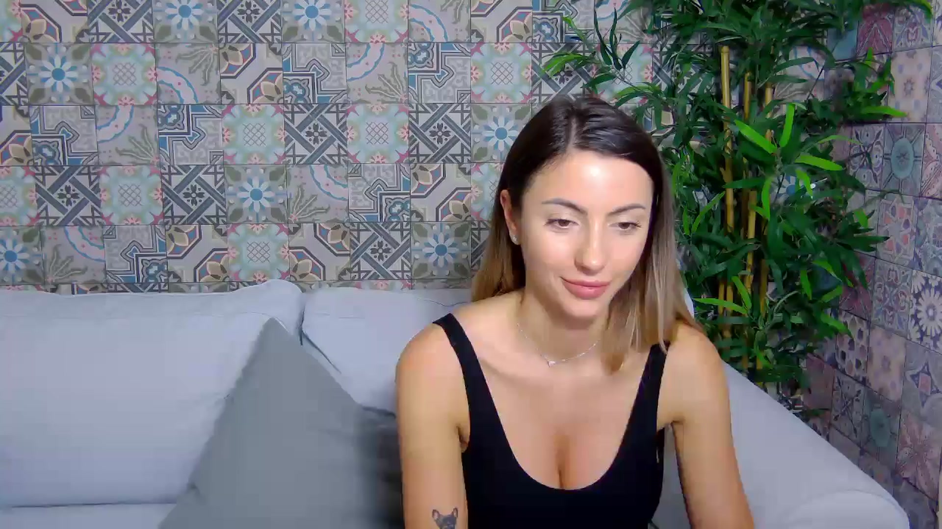 Gallery image thumbnail from Blonde_Ashley's myfreecams stream on, 01/12/2026, 18:32 image 18 of 20