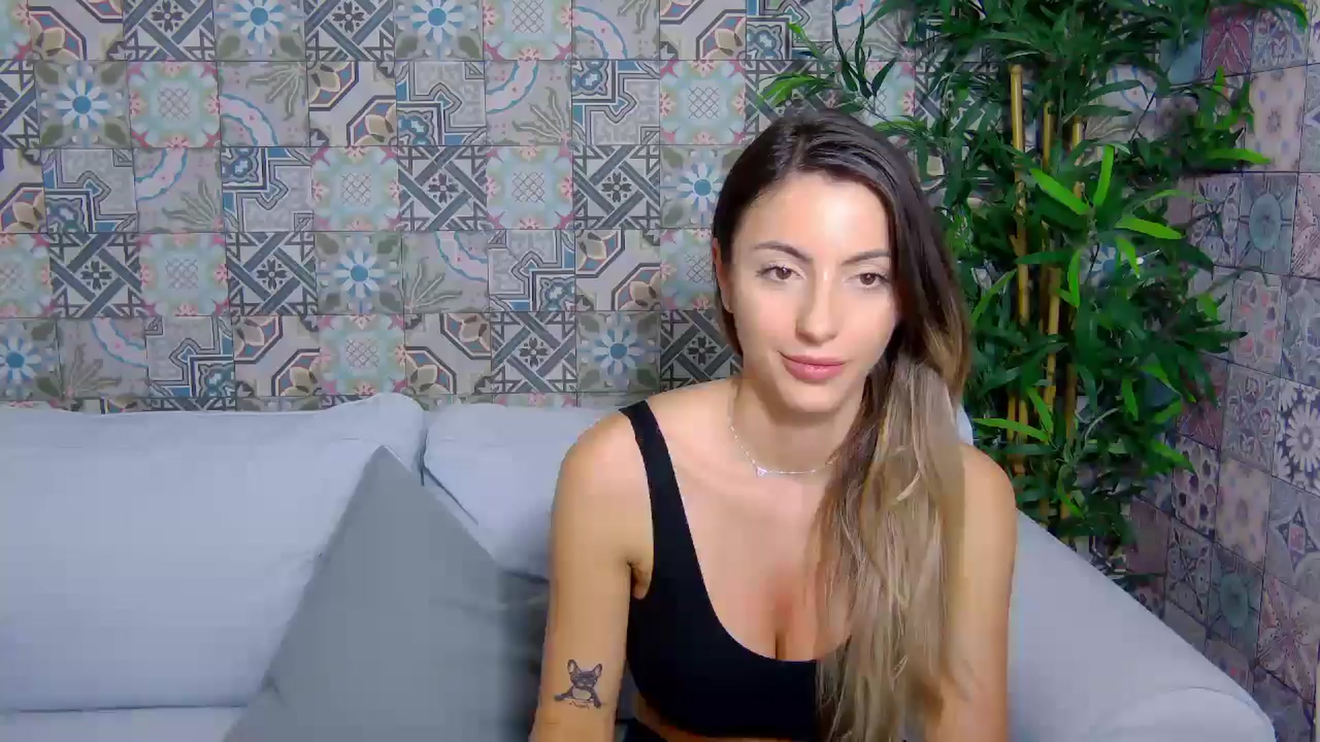 Gallery image thumbnail from Blonde_Ashley's myfreecams stream on, 01/12/2026, 18:32 image 1 of 20