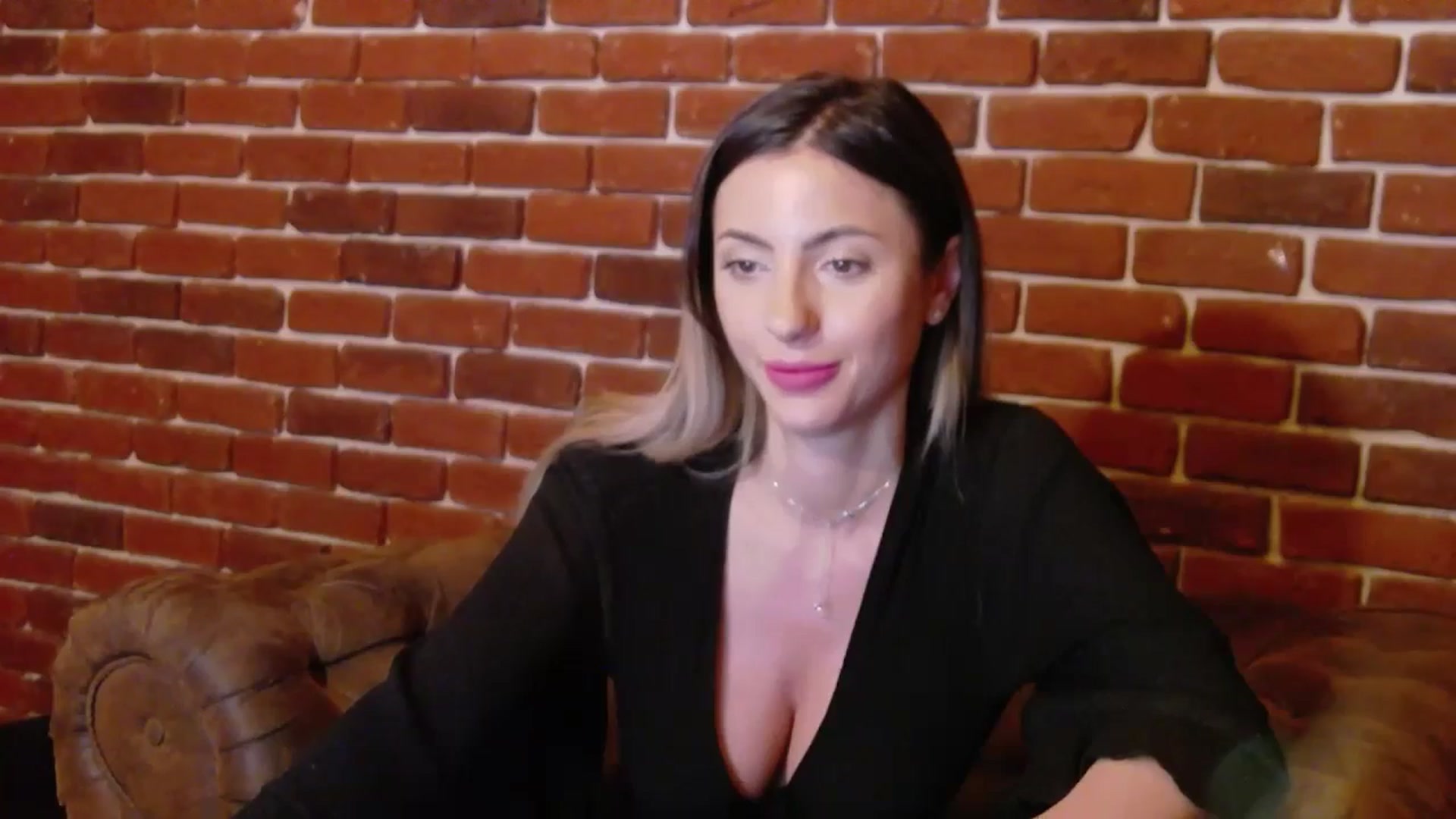 Gallery image thumbnail from Blonde_Ashley's myfreecams stream on, 01/21/2026, 19:15 image 4 of 20