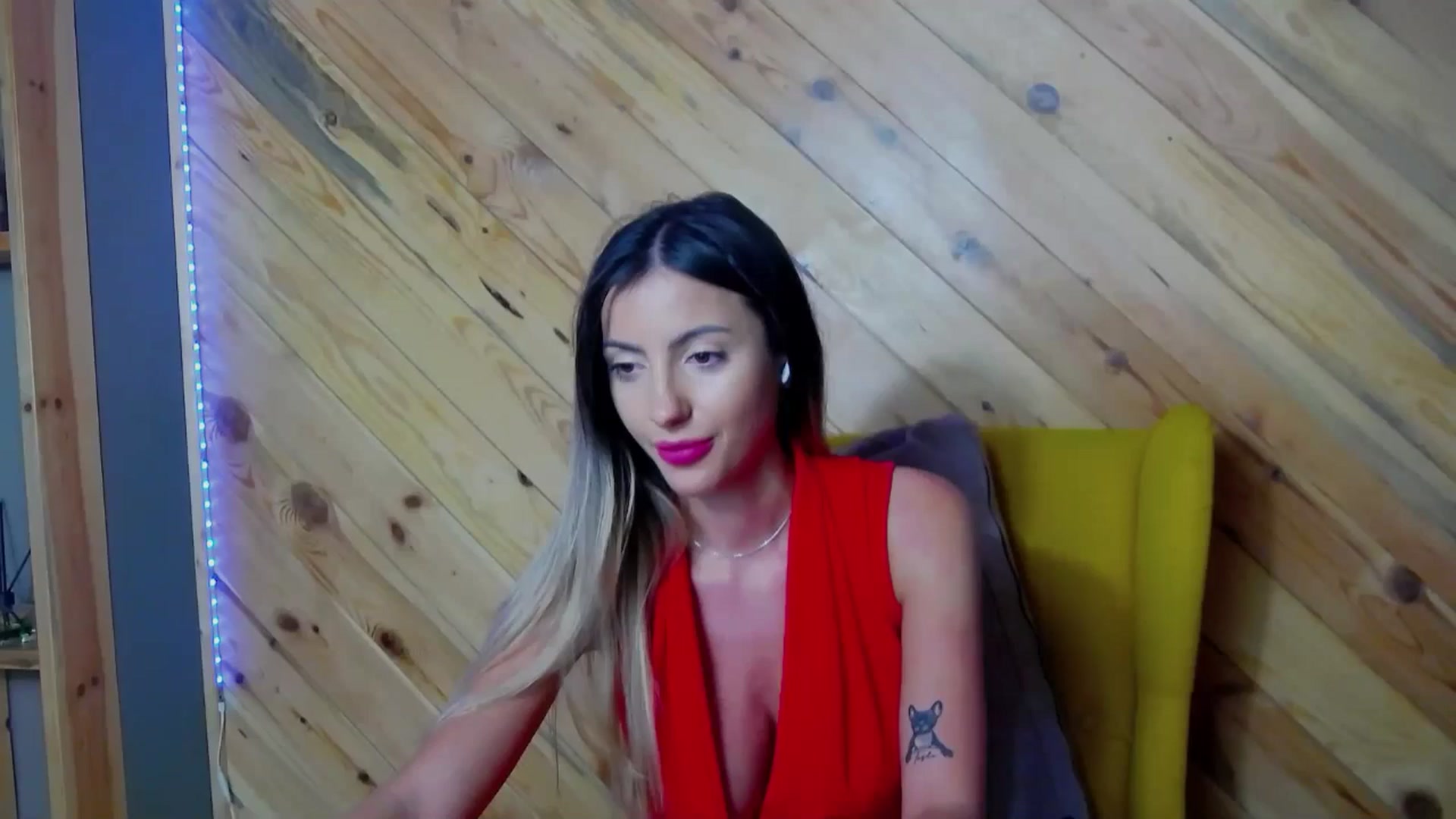 Gallery image thumbnail from Blonde_Ashley's myfreecams stream on, 01/31/2026, 20:28 image 10 of 20
