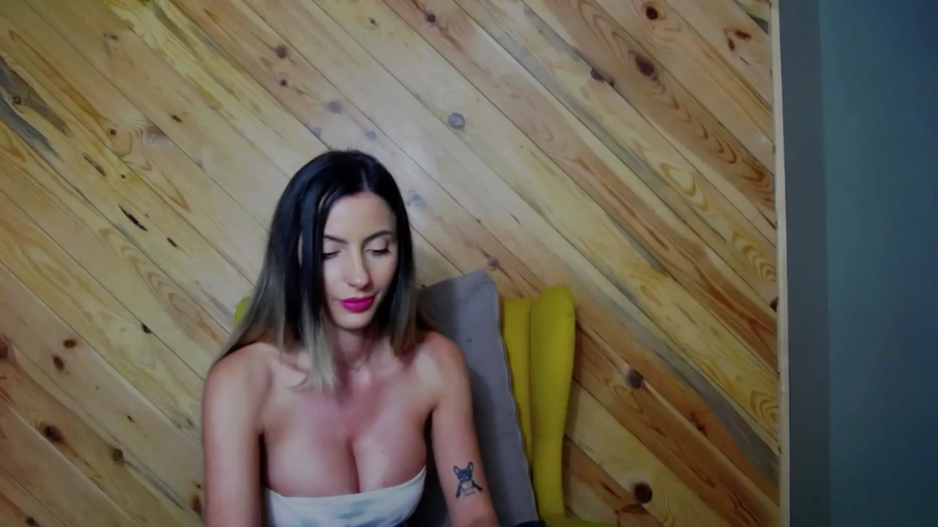Gallery image thumbnail from Blonde_Ashley's myfreecams stream on, 02/04/2026, 18:27 image 18 of 20