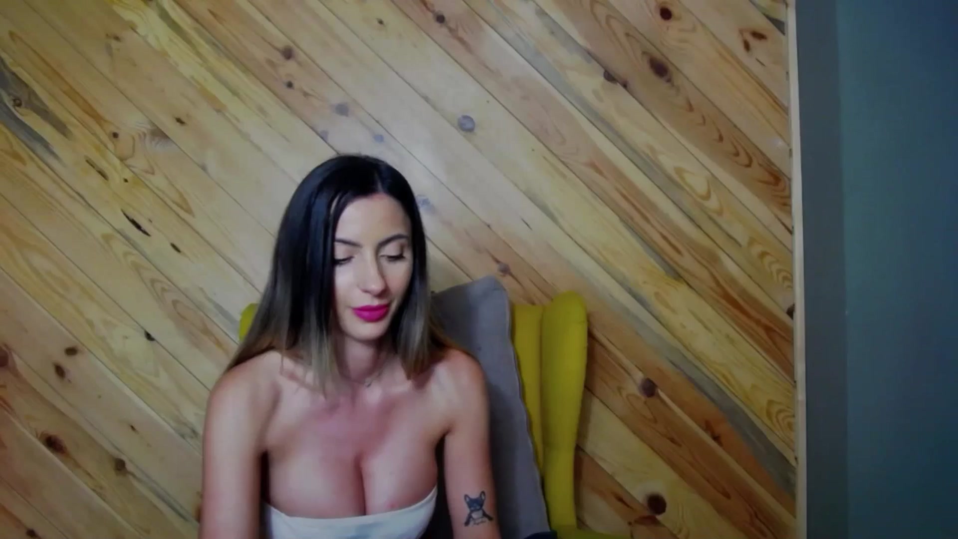 Gallery image thumbnail from Blonde_Ashley's myfreecams stream on, 02/04/2026, 18:27 image 19 of 20