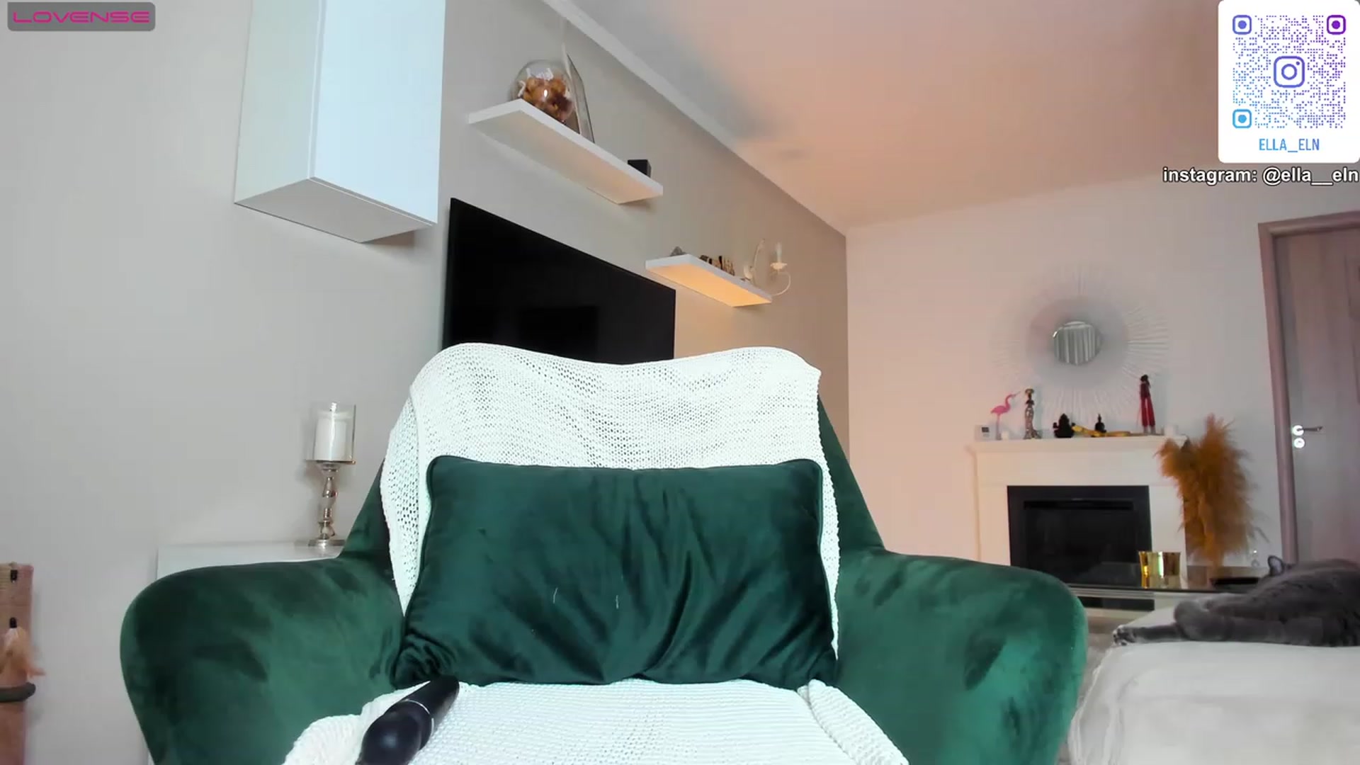 Gallery image thumbnail from Blonde_Elle's myfreecams stream on, 06/24/2023, 22:14 image 12 of 20