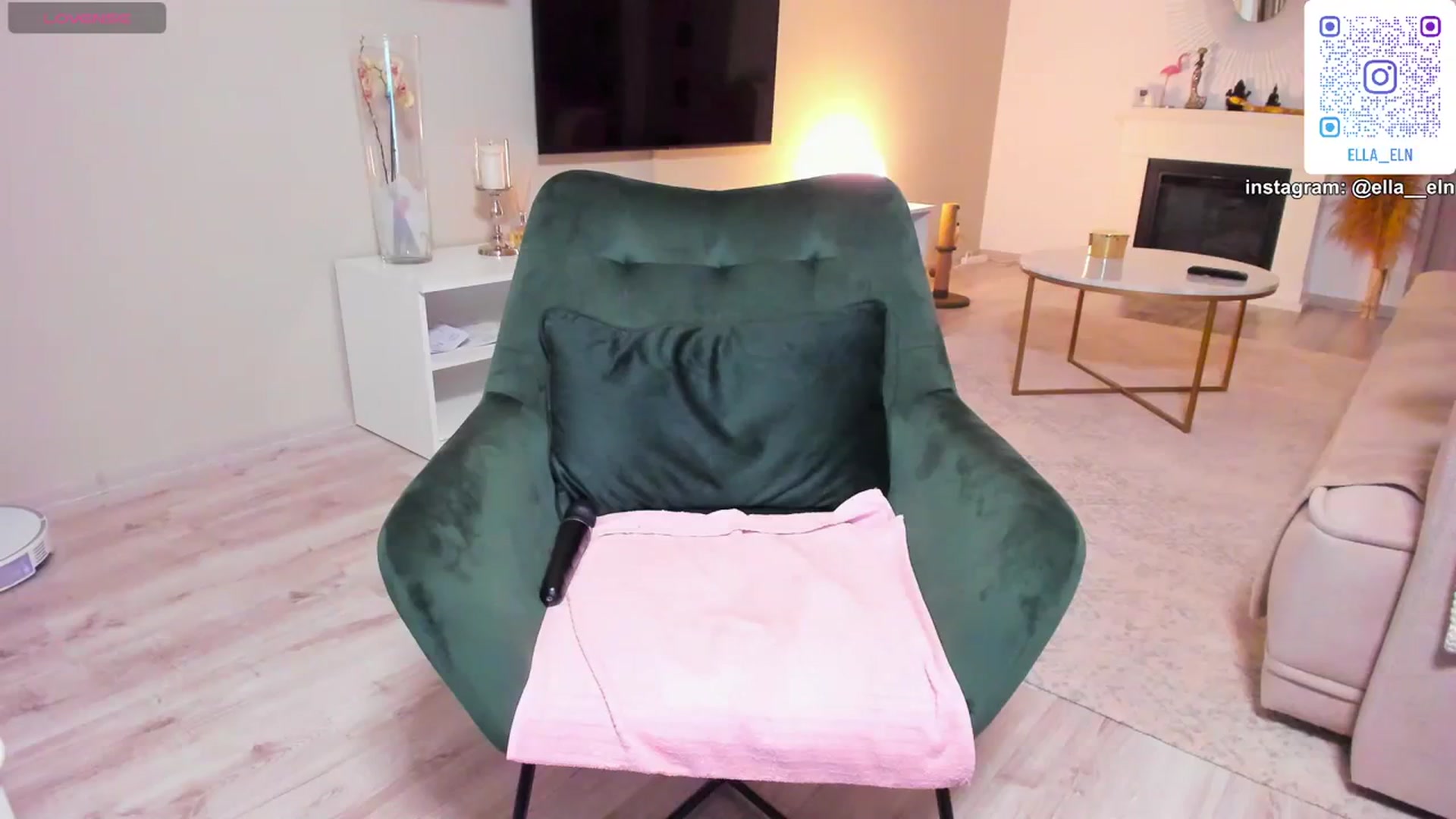 Gallery image thumbnail from Blonde_Elle's myfreecams stream on, 08/30/2023, 22:38 image 20 of 20