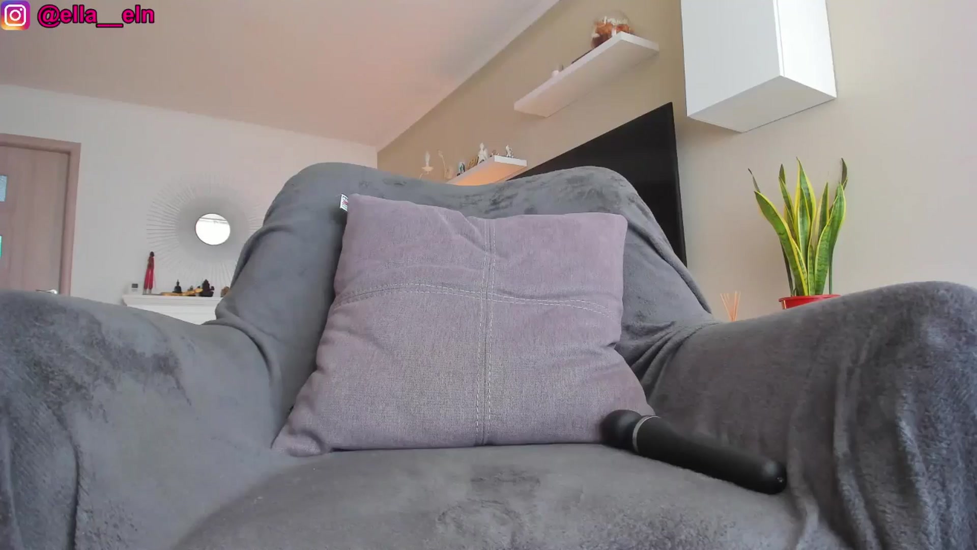 Gallery image thumbnail from Blonde_Elle's myfreecams stream on, 03/13/2025, 11:48 image 5 of 20