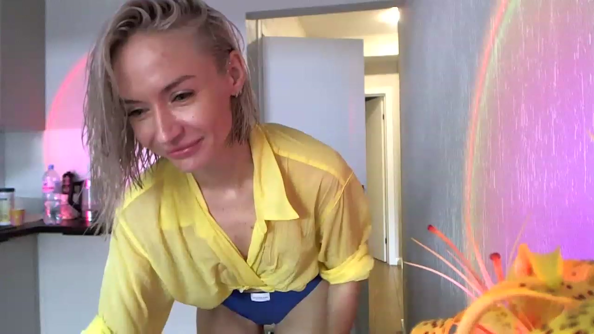 Gallery image thumbnail from Blonde_Inside's myfreecams stream on, 07/31/2023, 08:44 image 13 of 20
