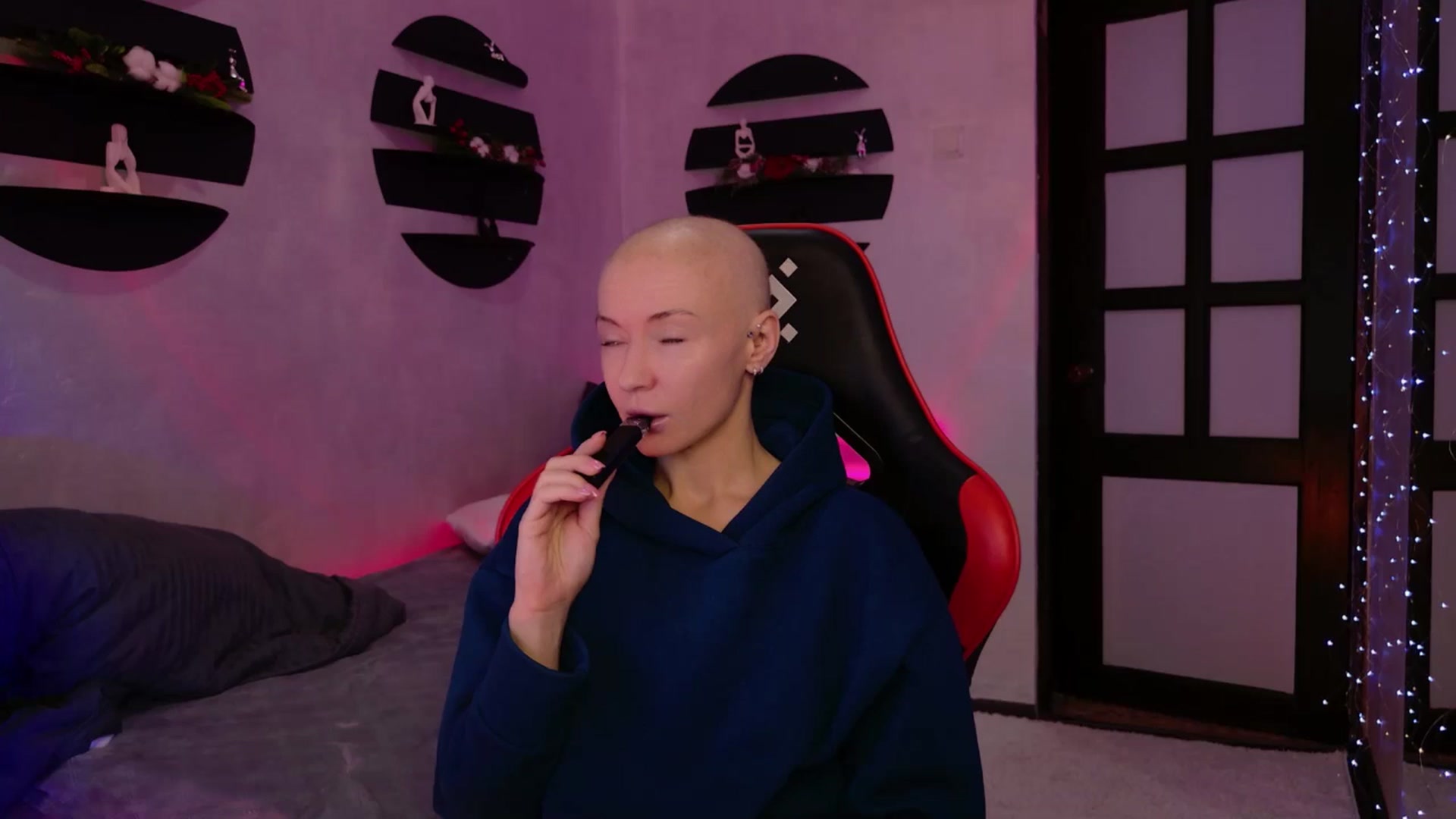 Gallery image thumbnail from Blonde_Inside's myfreecams stream on, 12/23/2024, 01:59 image 1 of 20