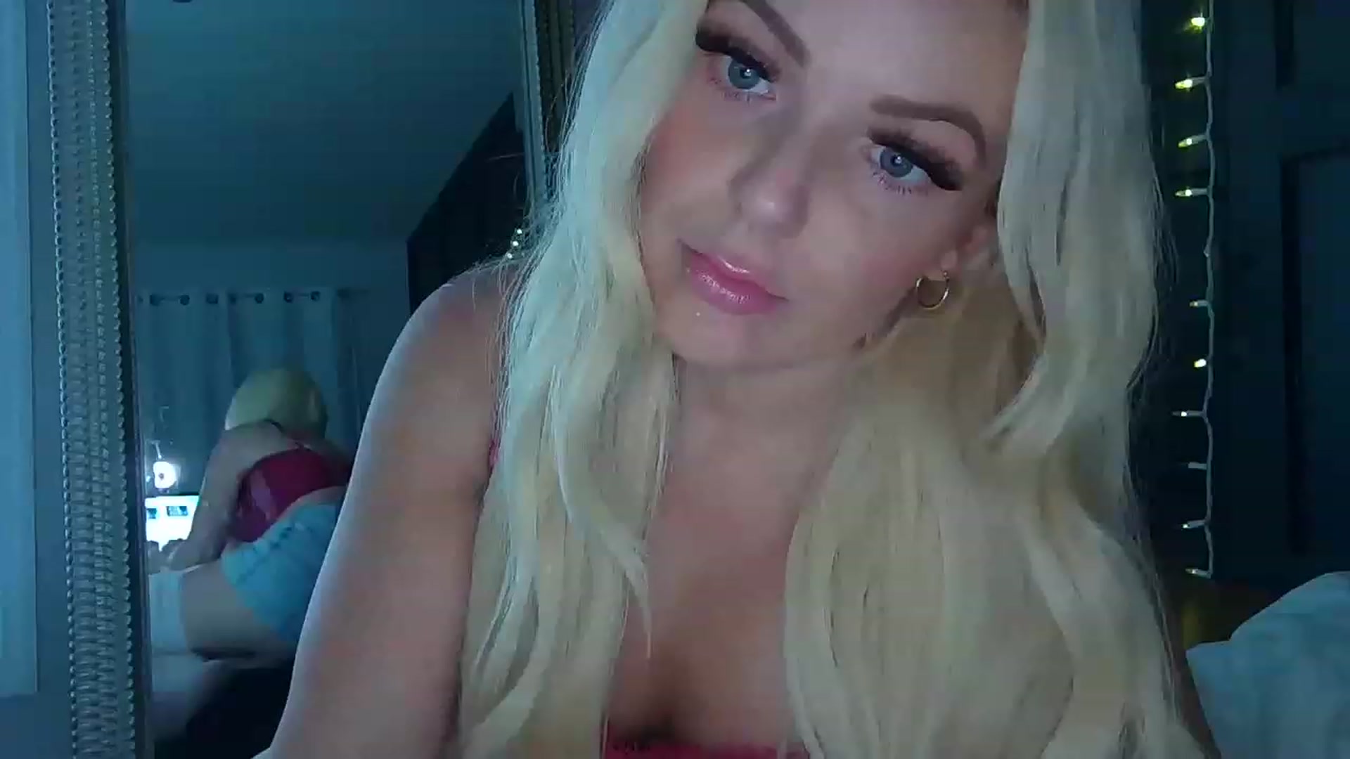 Gallery image thumbnail from Blondebabe_1's myfreecams stream on, 01/03/2023, 18:34 image 14 of 20