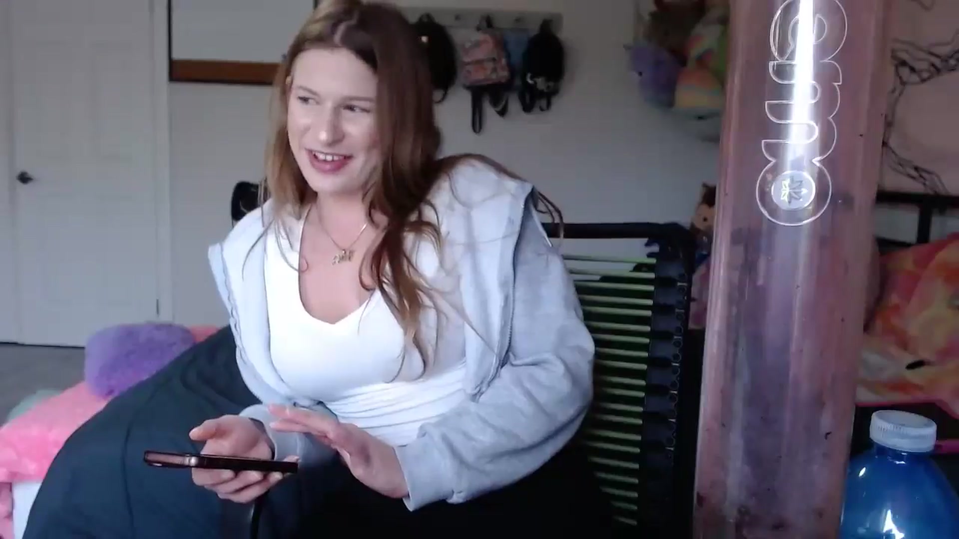 Gallery image thumbnail from Blondebabyxxx's myfreecams stream on, 05/06/2026, 18:56 image 2 of 20