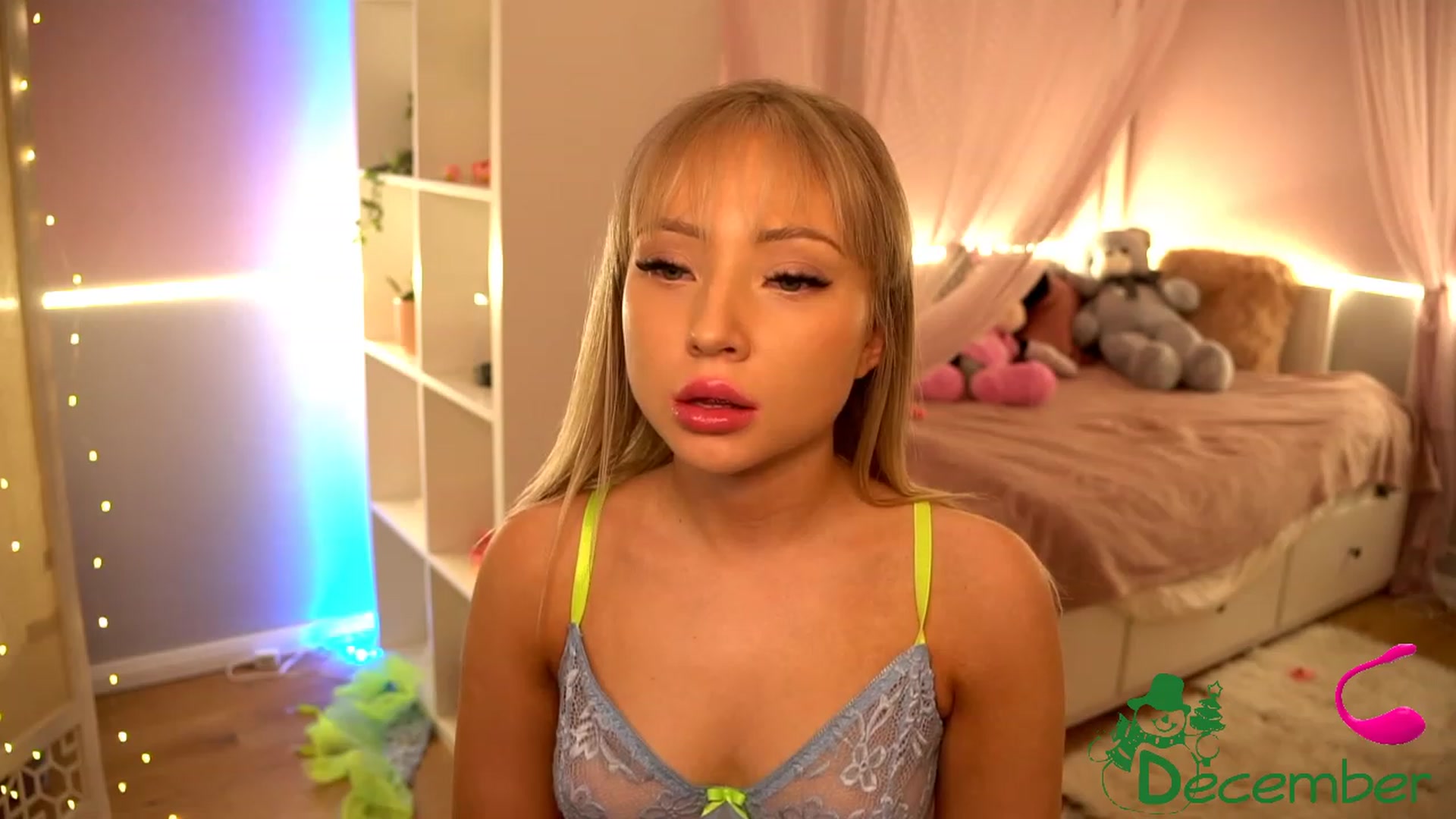 Gallery image thumbnail from Blondebbygirl's myfreecams stream on, 12/04/2022, 20:11 image 7 of 20