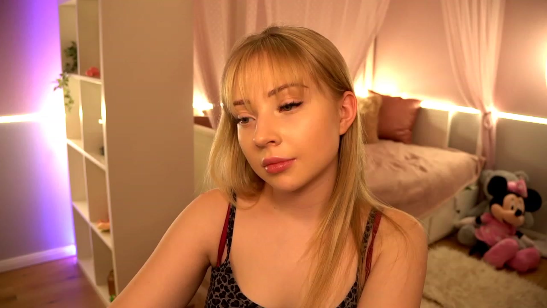 Gallery image thumbnail from Blondebbygirl's myfreecams stream on, 01/07/2023, 19:29 image 14 of 20