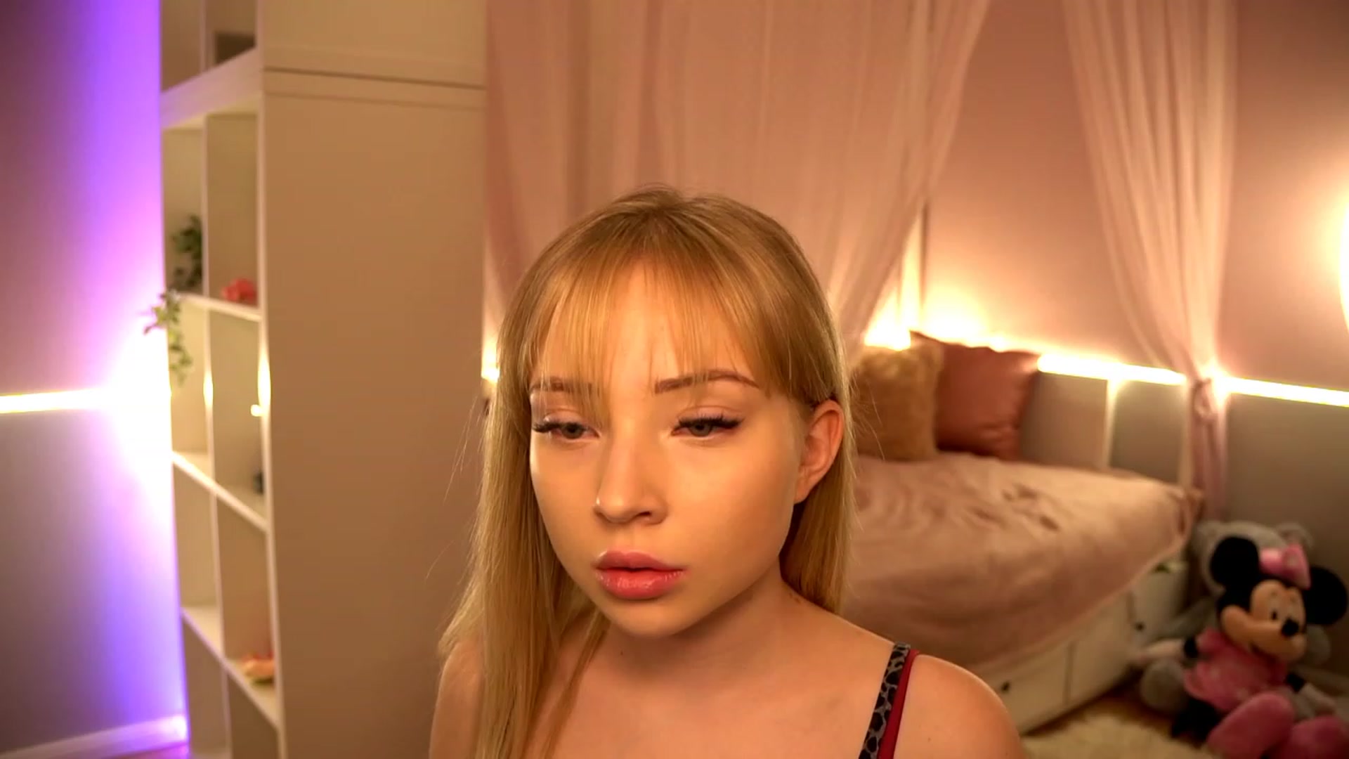 Gallery image thumbnail from Blondebbygirl's myfreecams stream on, 01/07/2023, 20:02 image 14 of 20